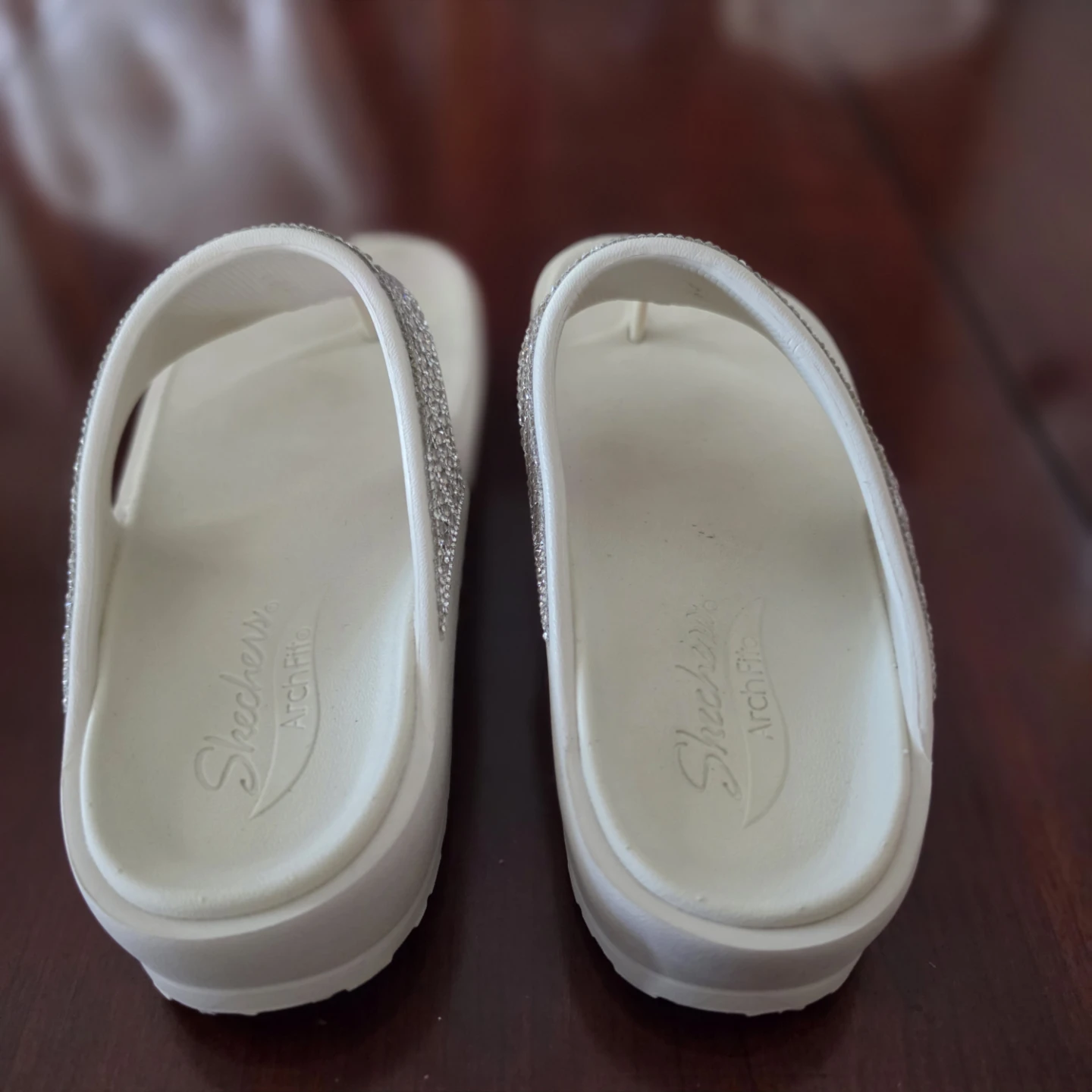Womens 9 Skechers Rhinestone Flip Flops - EEUC - photo 3