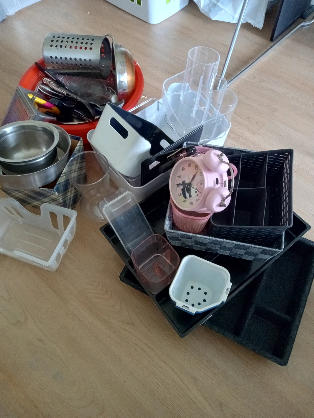 Kitchenware and Organization Lot $30.