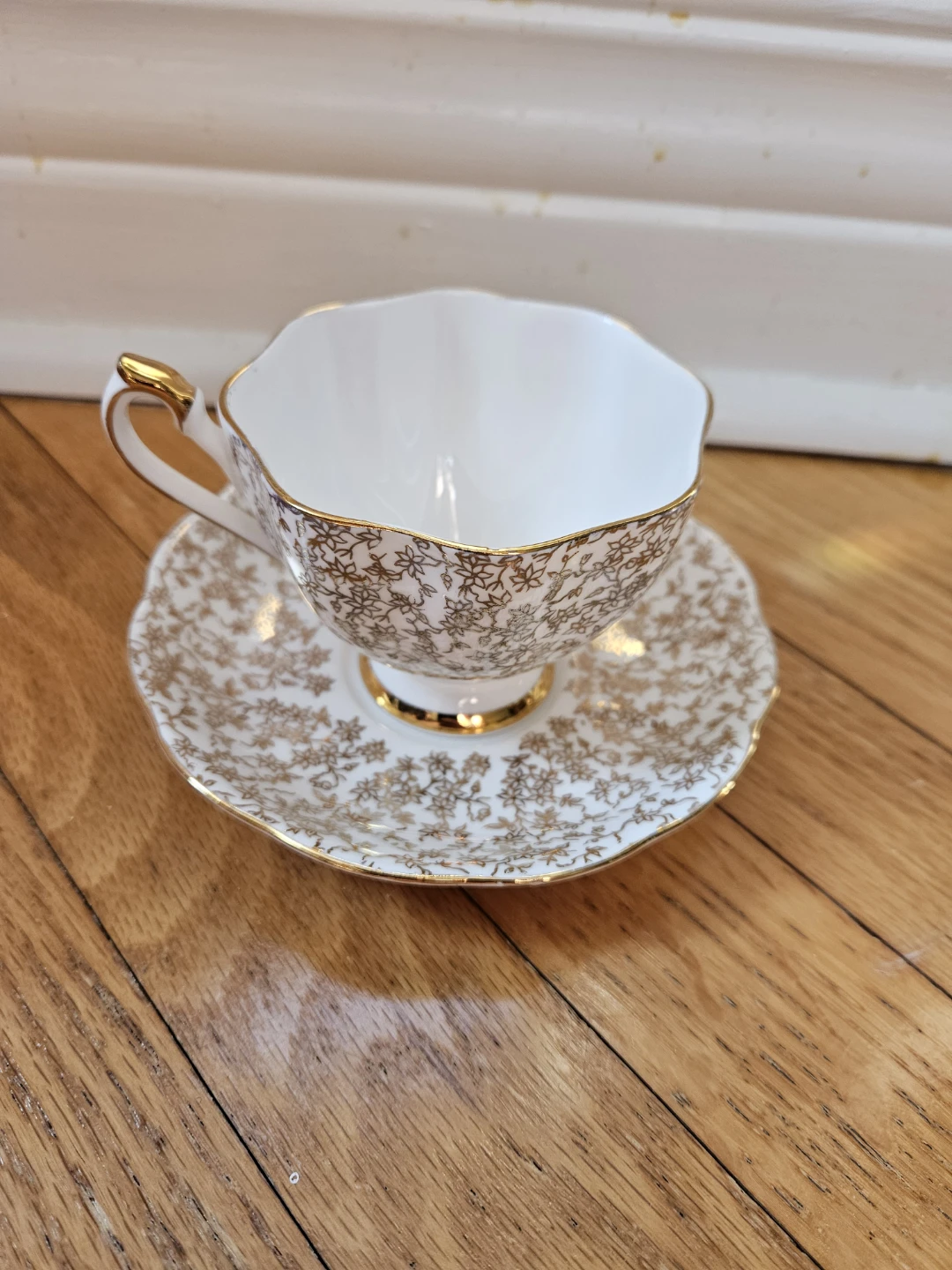 Fine Bone China Tea Cup and Saucer Set - photo 3