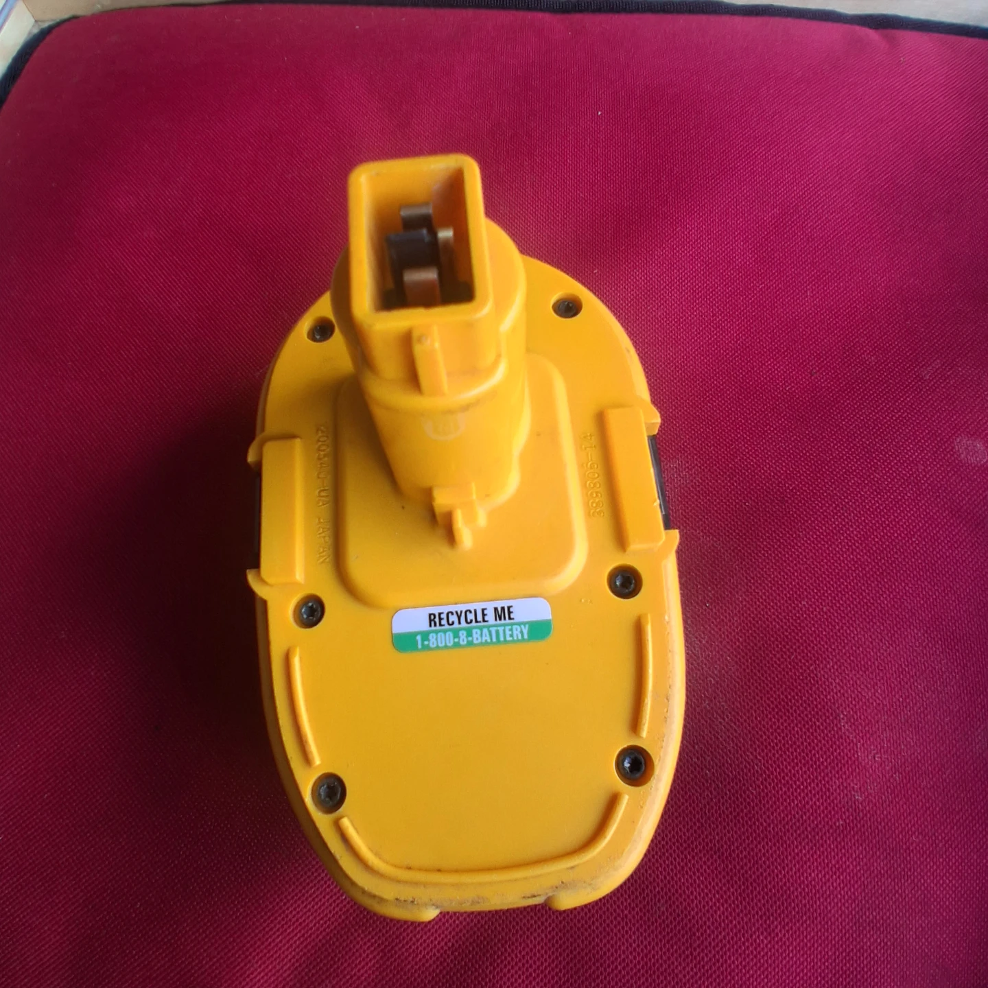 DeWalt 18V XRP Battery Pack - photo 4