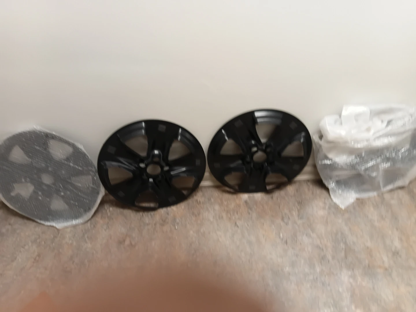 Set of 4 Black Alloy Wheels cover