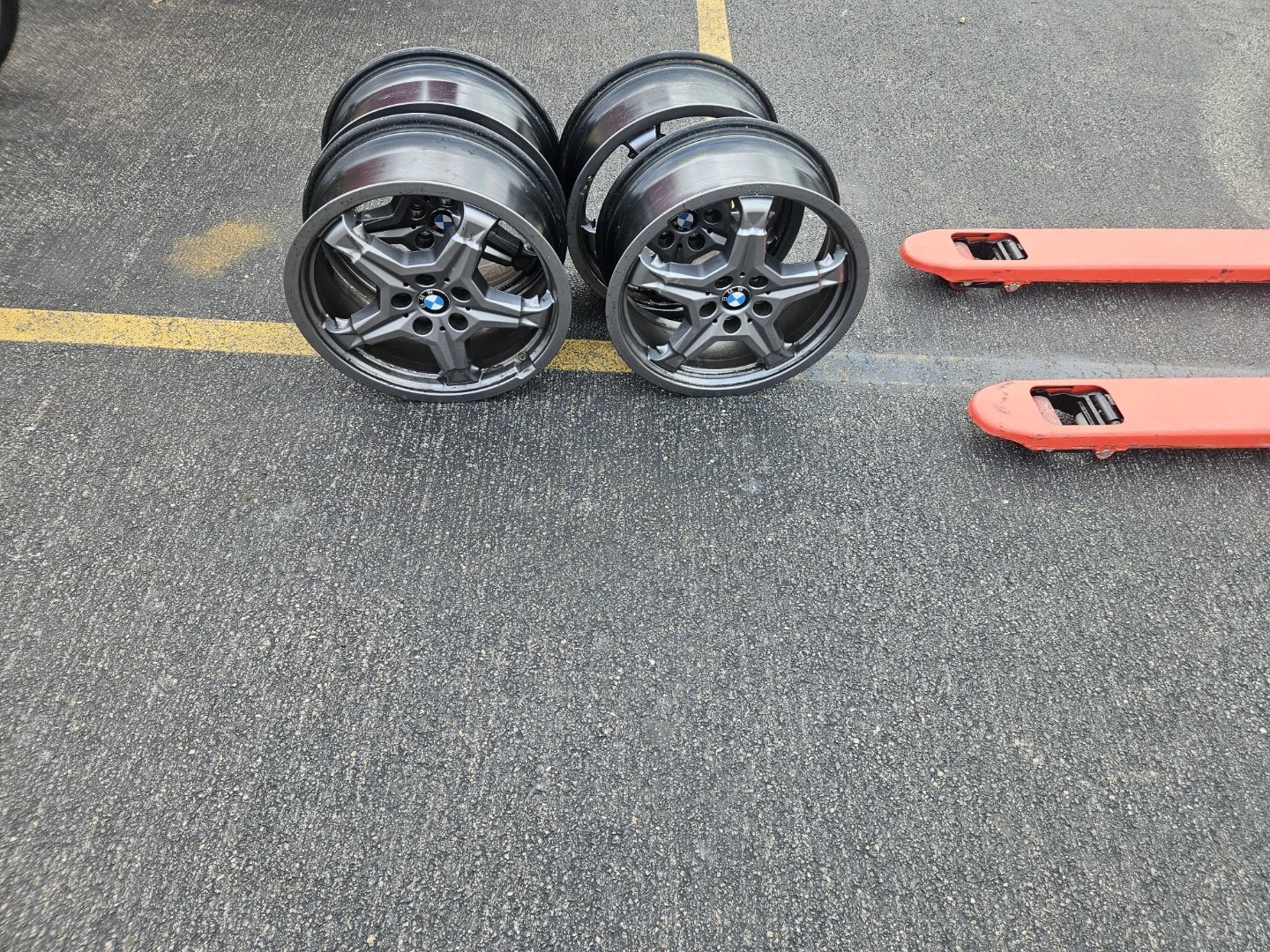 BMW Alloy Wheels Set