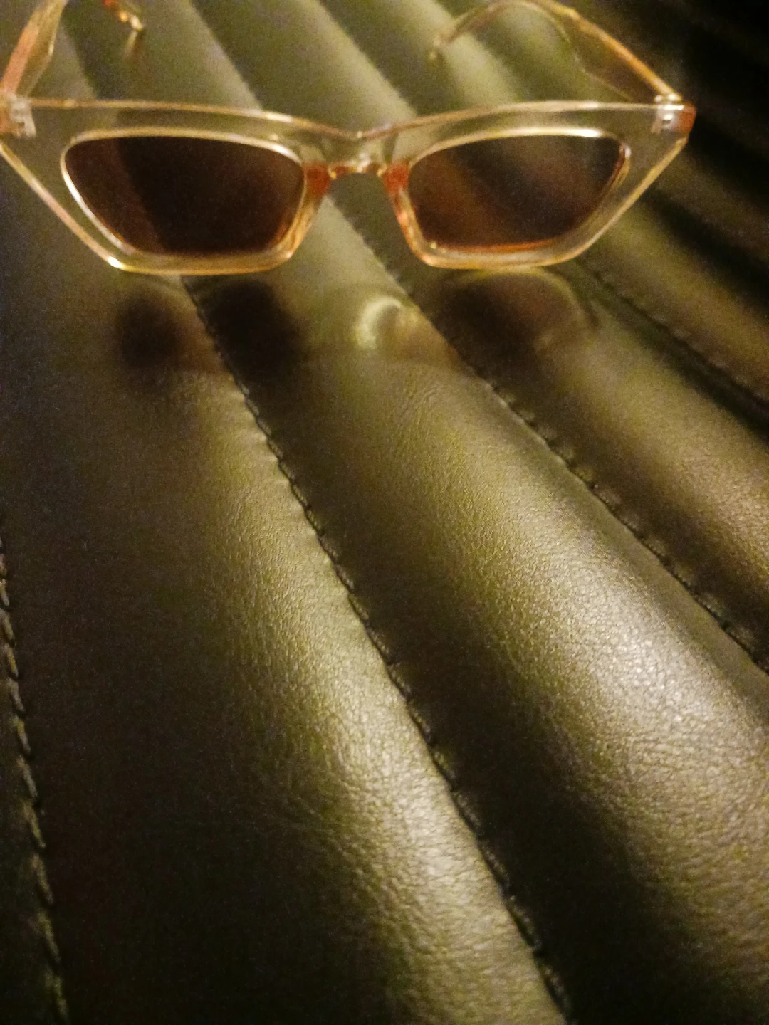 Clear champagne cat eye sunglasses - photo 2