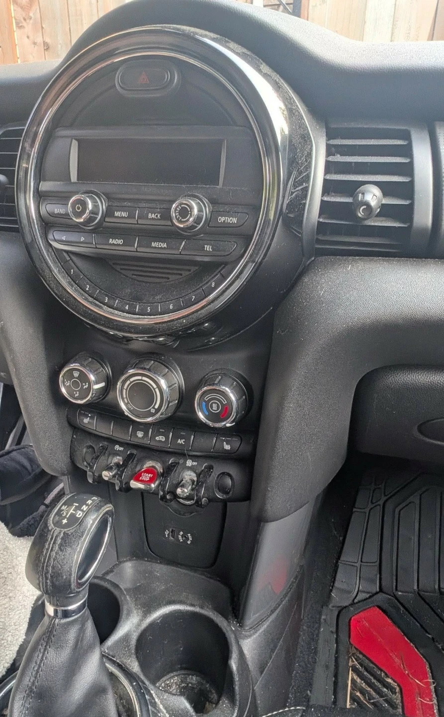 Red Mini Cooper 4-Door Hatchback - please read entire Ad - photo 5