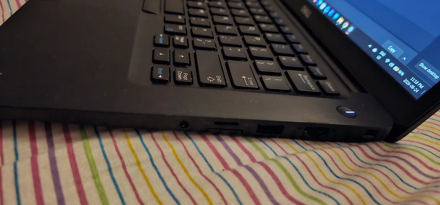 Dell Latitude 7490 Laptop - photo 4