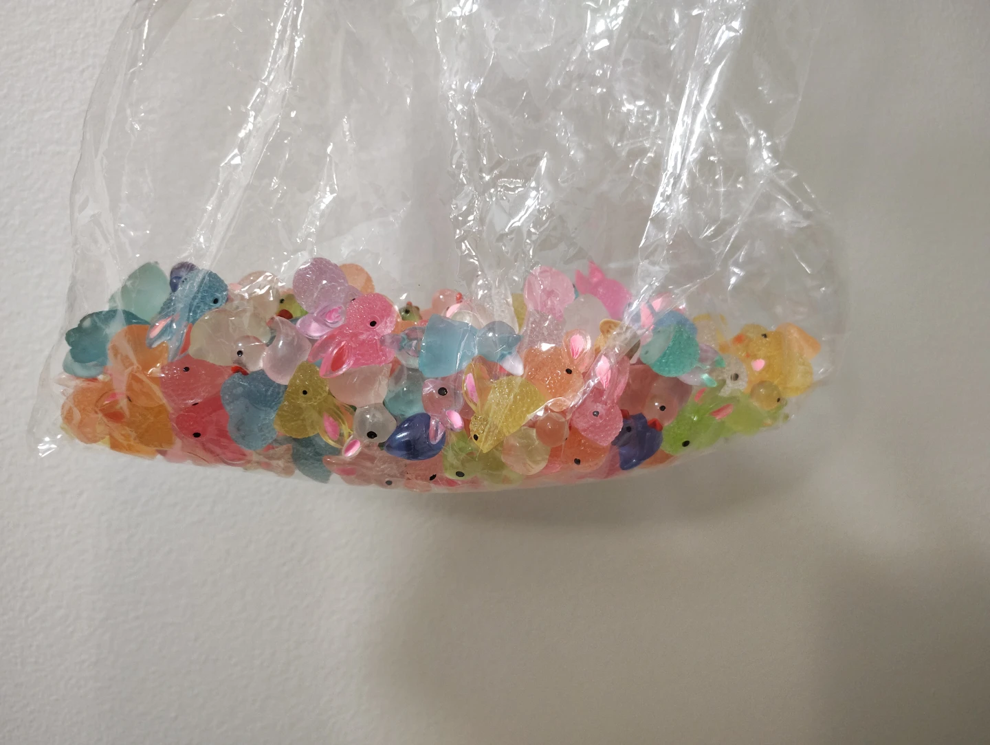 Bag of mini colorful rabbit decorations
