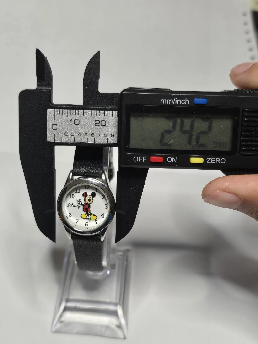 Disney Mickey Mouse Quartz Watch 24mm - photo 2