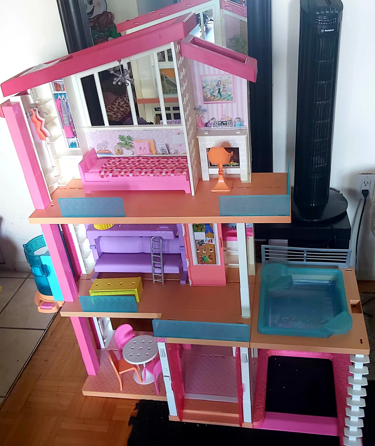 Barbie Dreamhouse Dollhouse with Accessories