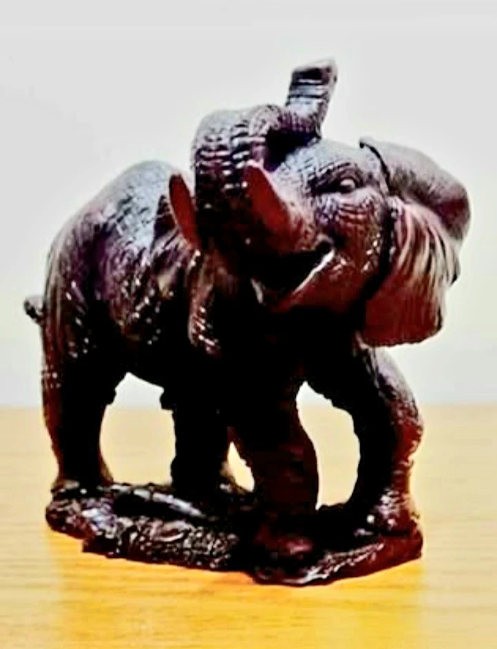 Handmade Saluting Elephant Sculpture - photo 4