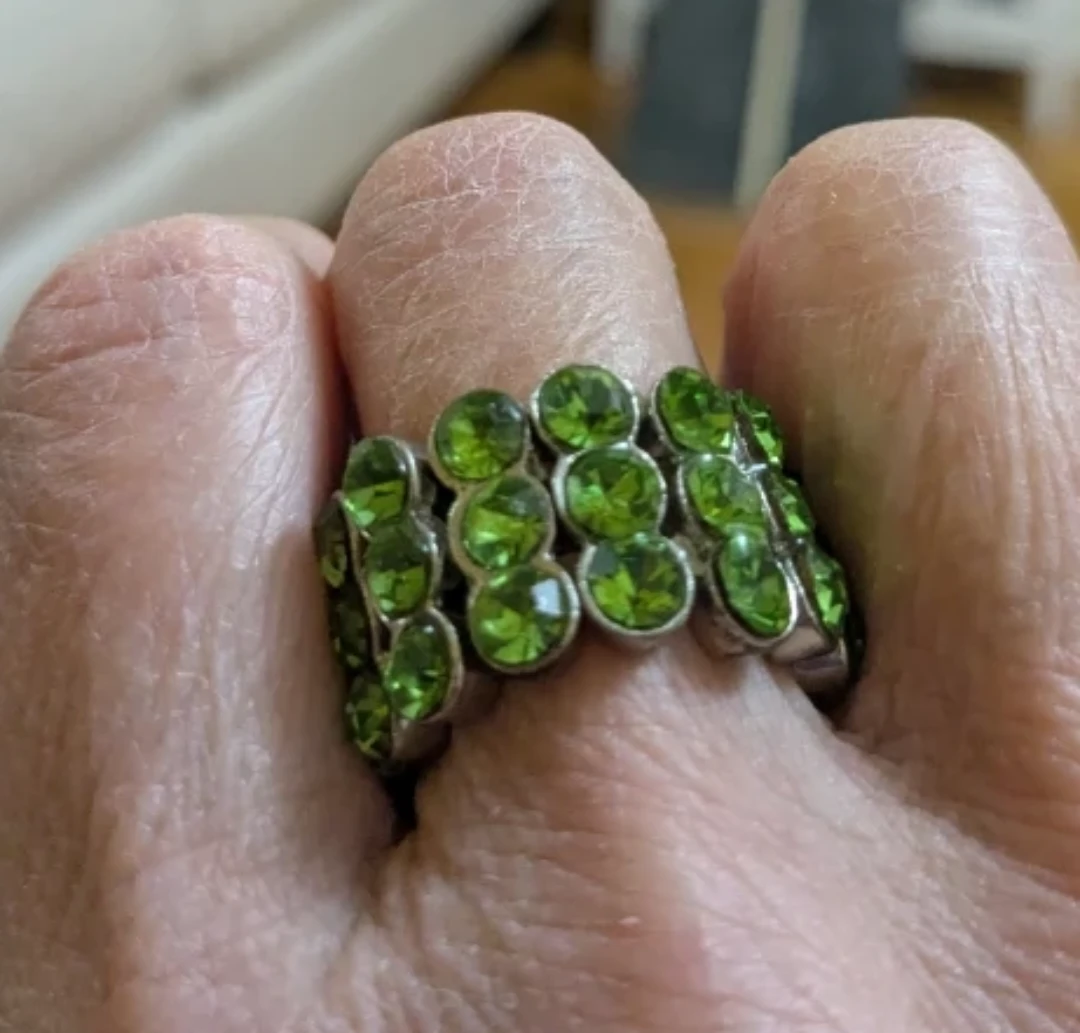 Vintage Triple Row Emerald Green Rhinestone Crystal Stretch Ring - photo 4