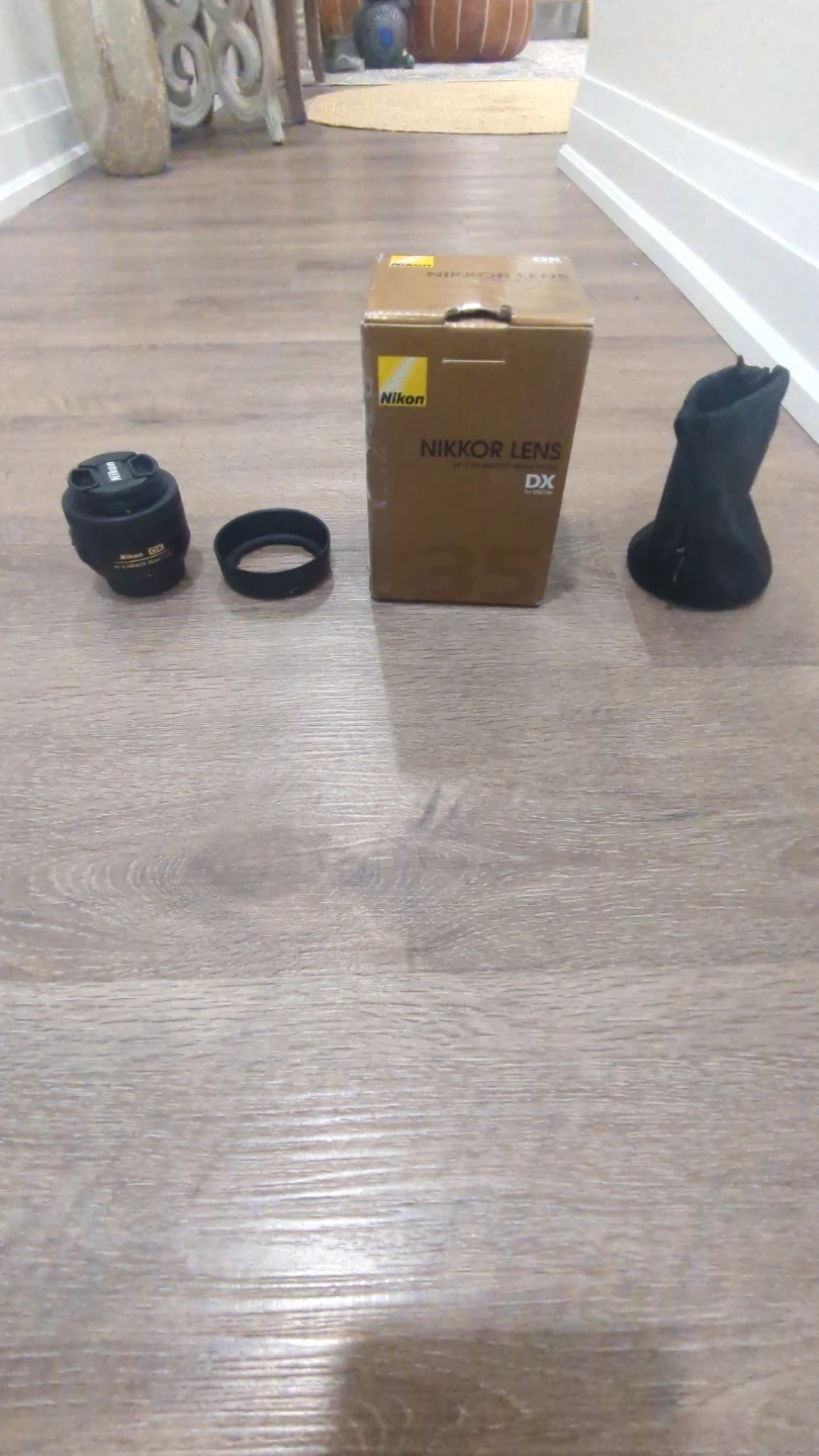 Nikon 35mm f/1.8 DX CIB