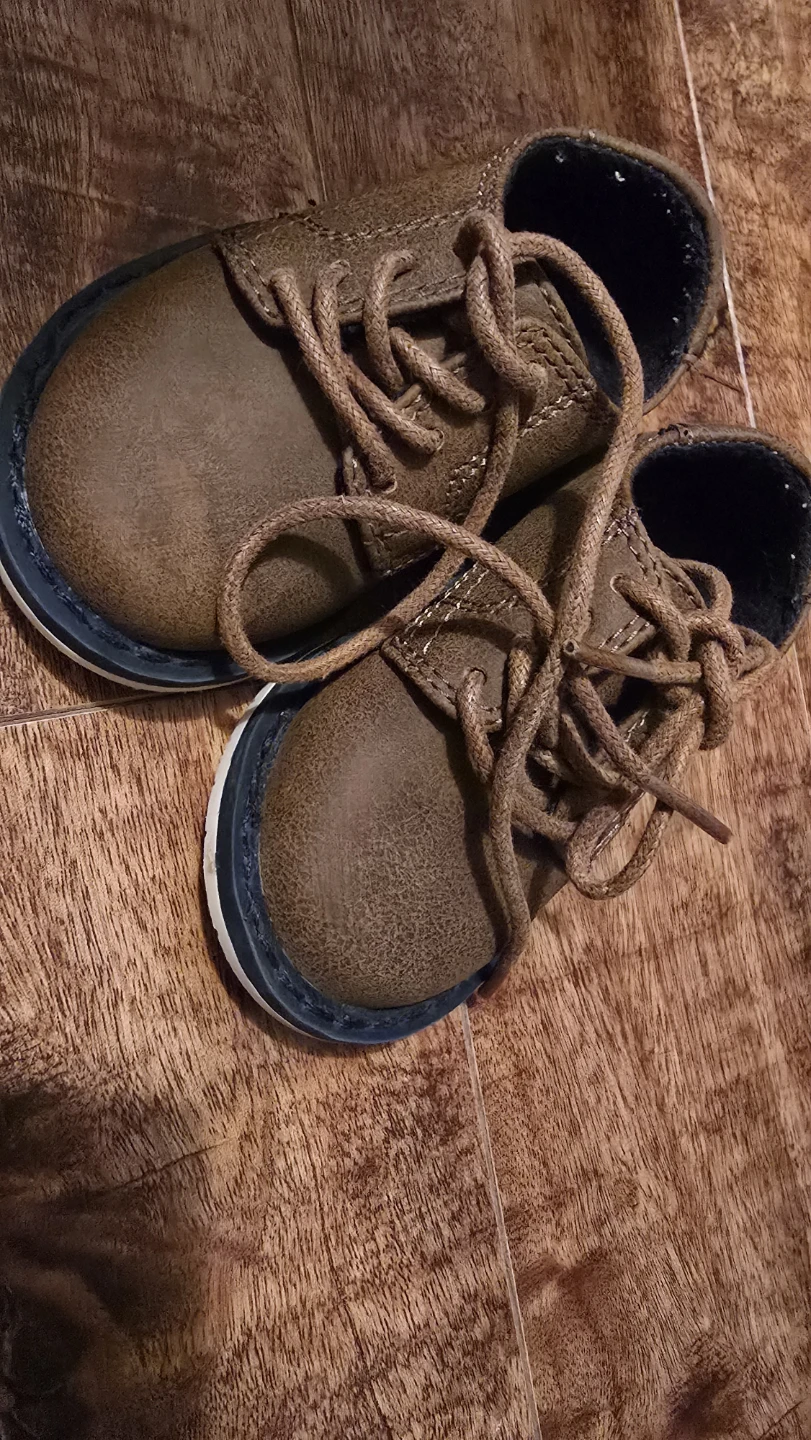 Children's Brown Lace-Up Shoes