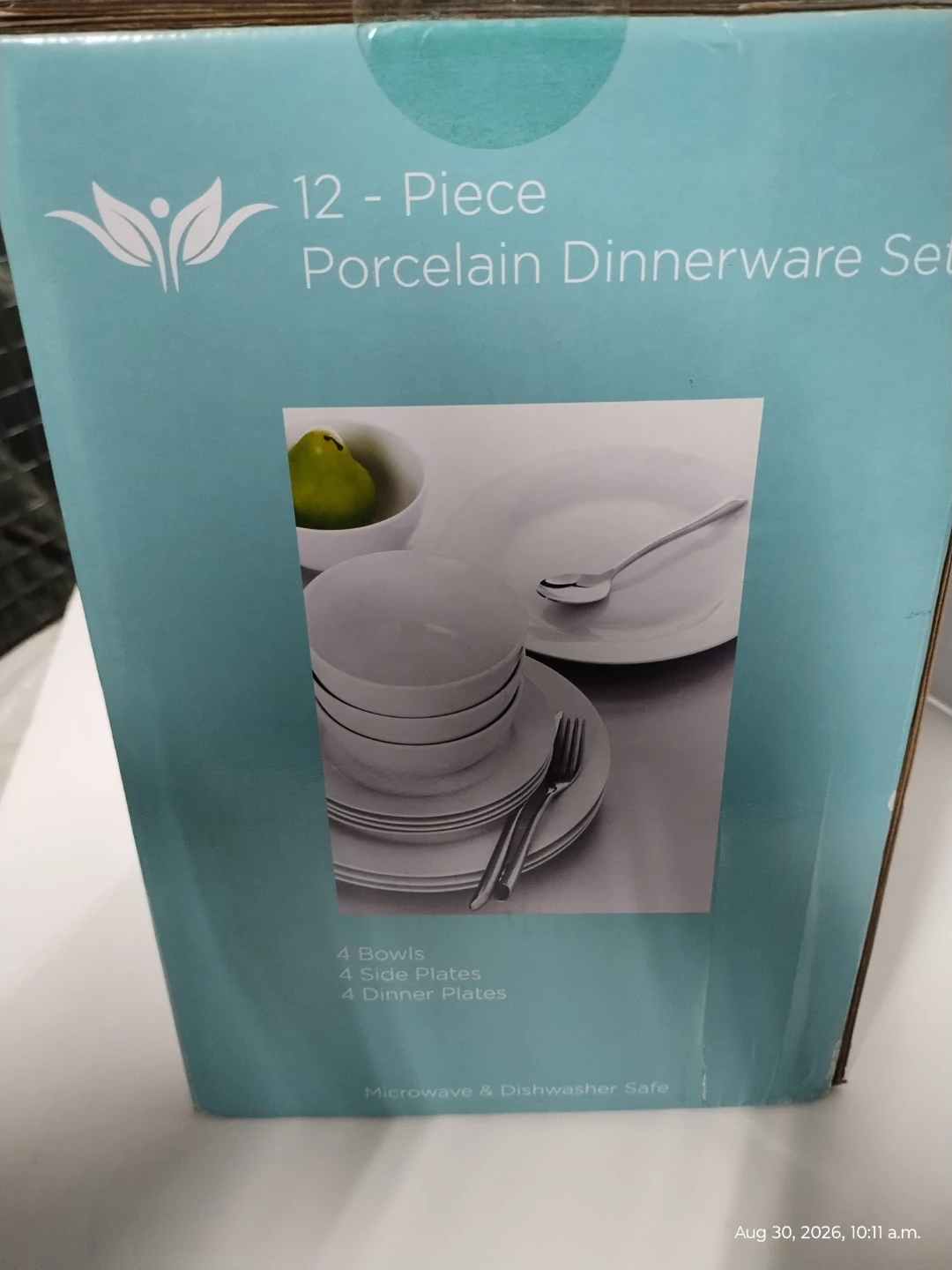 🍽️  12-Piece Porcelain Dinnerware Set — New in Box - photo 2
