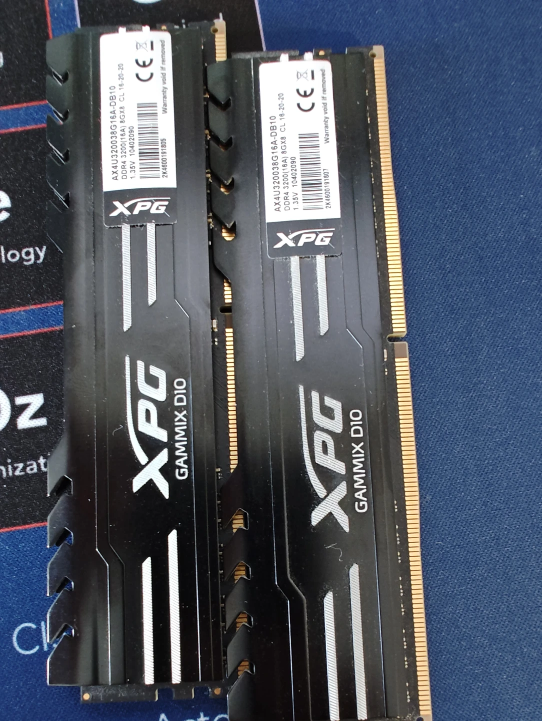 16 GB XPG GAMMIX D10 DDR4 3200 2*8GB