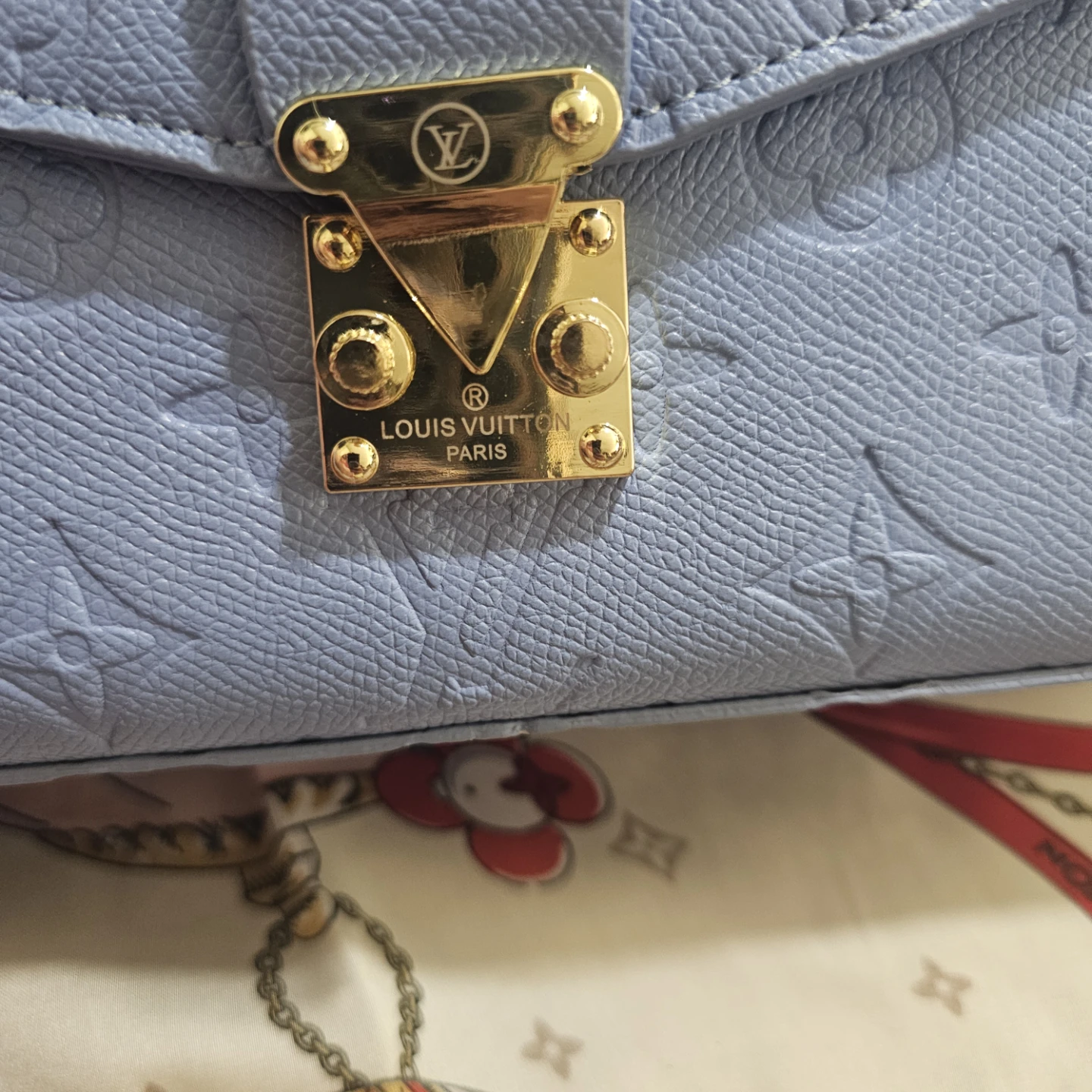 Louis Vuitton Locky BB Bag in Periwinkle - photo 2