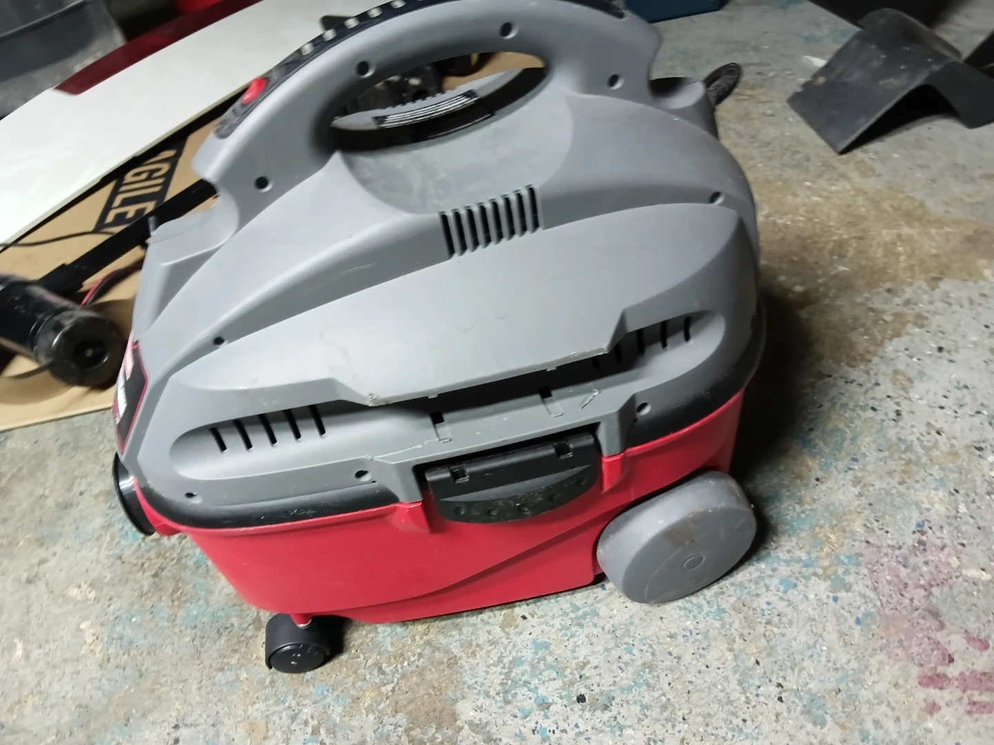Craftsman Clean 'n Carry 5.0 Peak HP Wet/Dry Vac - photo 3