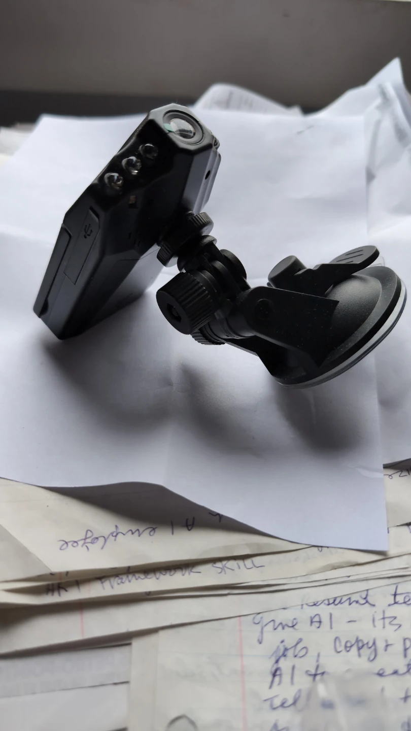 Black Dash Cam with Suction Cup Mount - photo 2