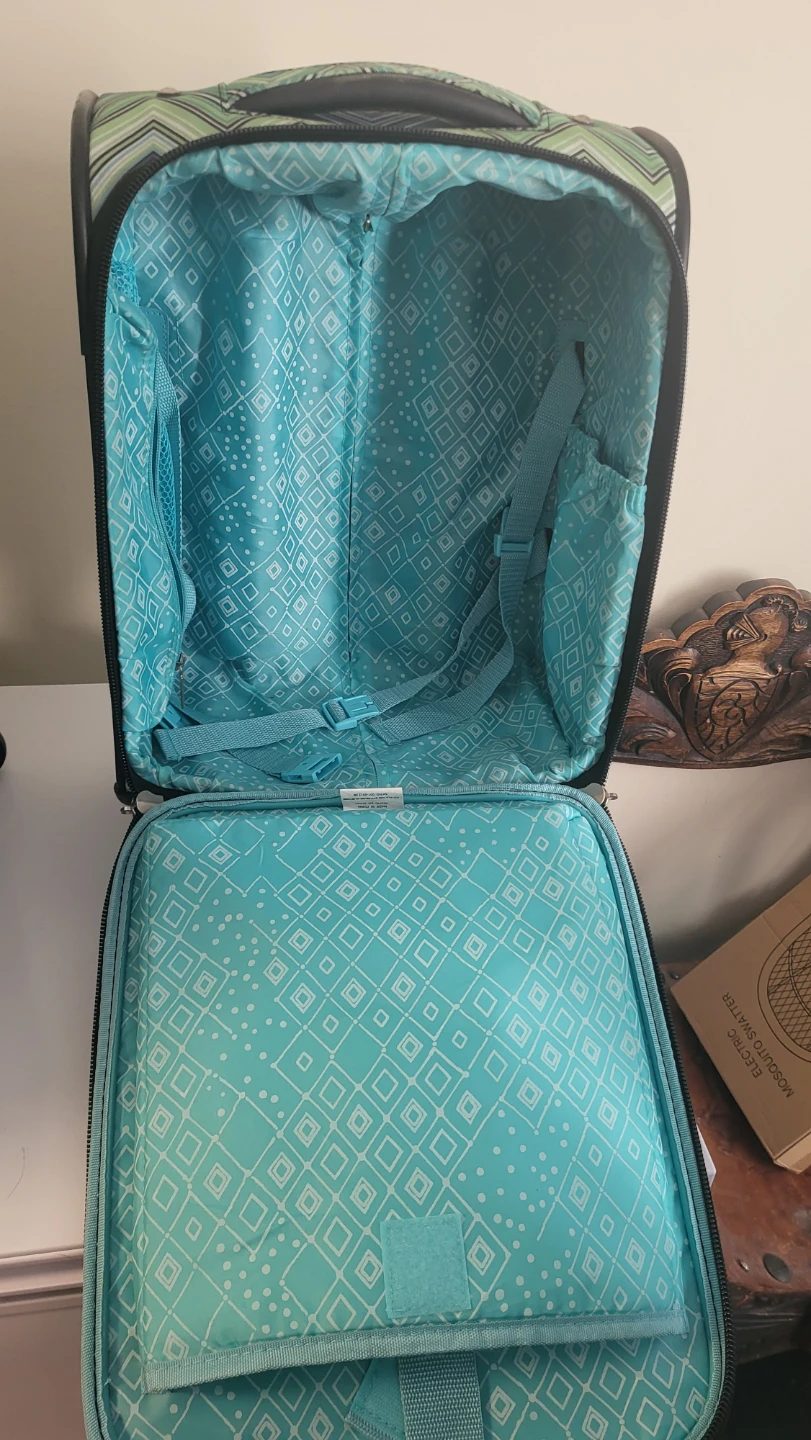 Olympia USA Luggage Set - 2 Piece Carry-On Rolling Suitcases - photo 2