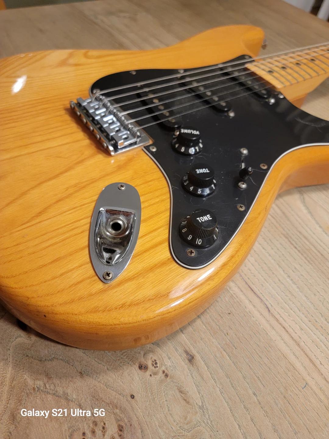 1977 Fender Stratocaster - photo 3