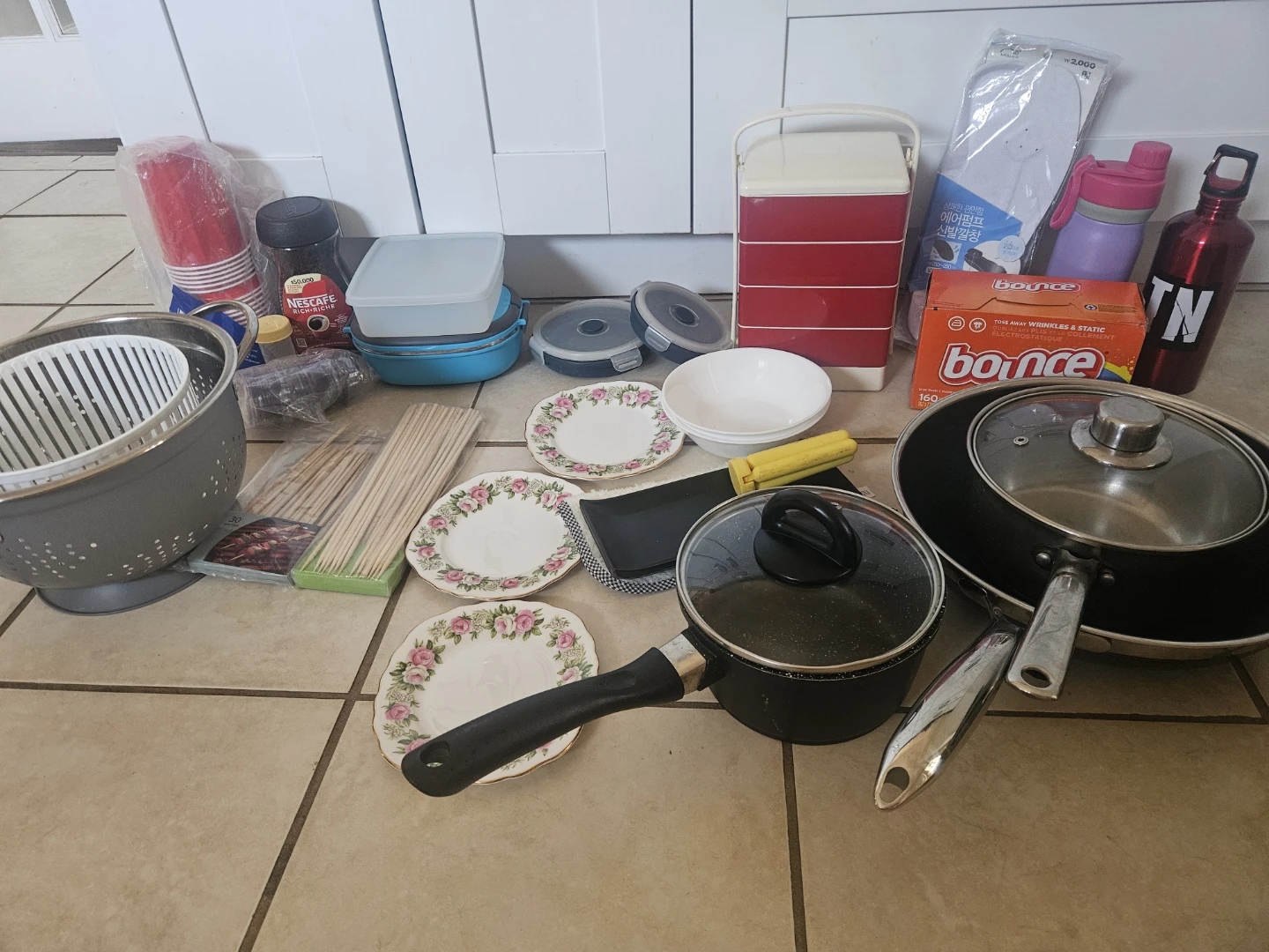 Pots, Bento lunch box, cutting board, kitchen stuff & others