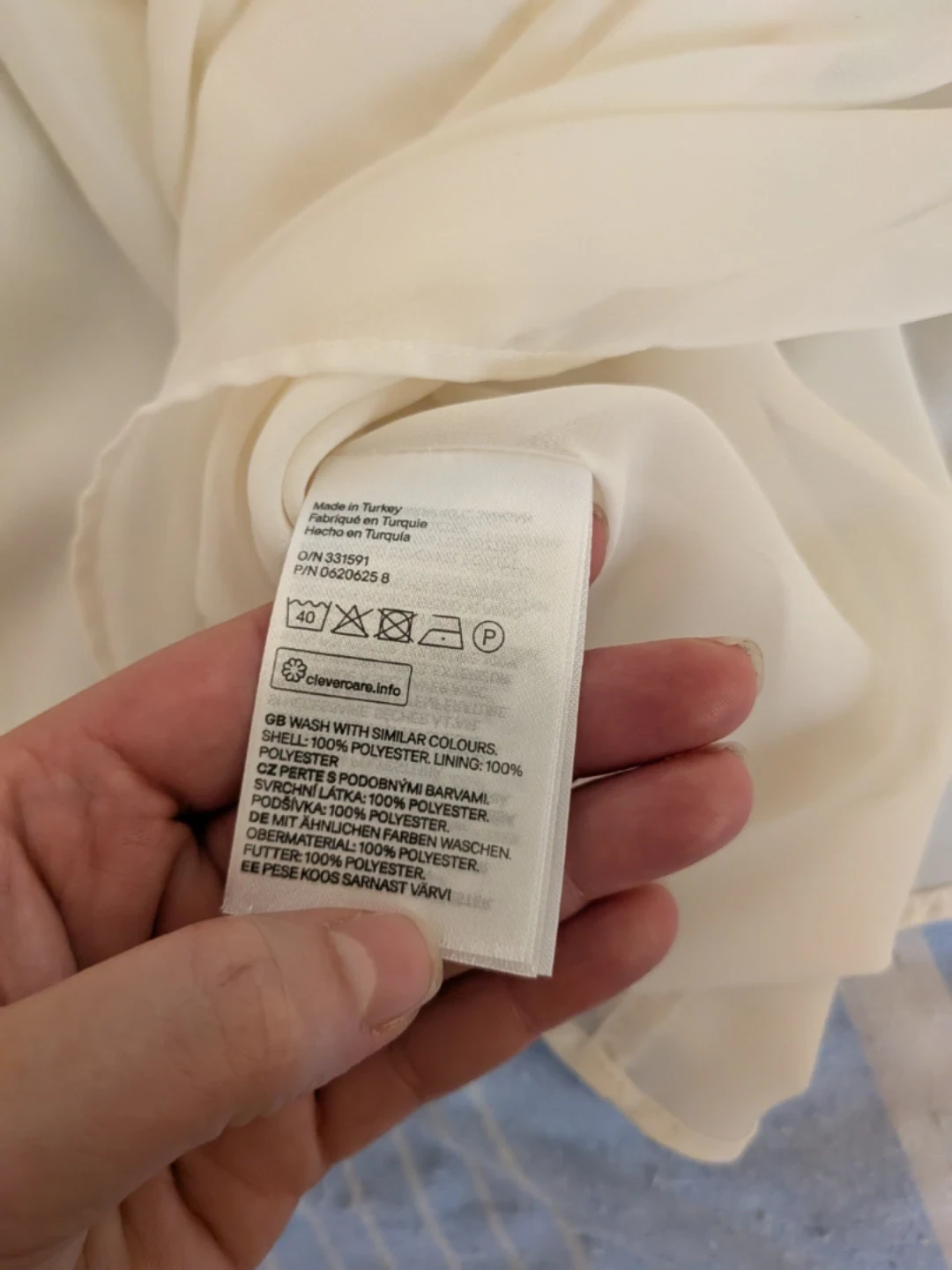H&M Cream Cold Shoulder Bell Sleeve Top - photo 5