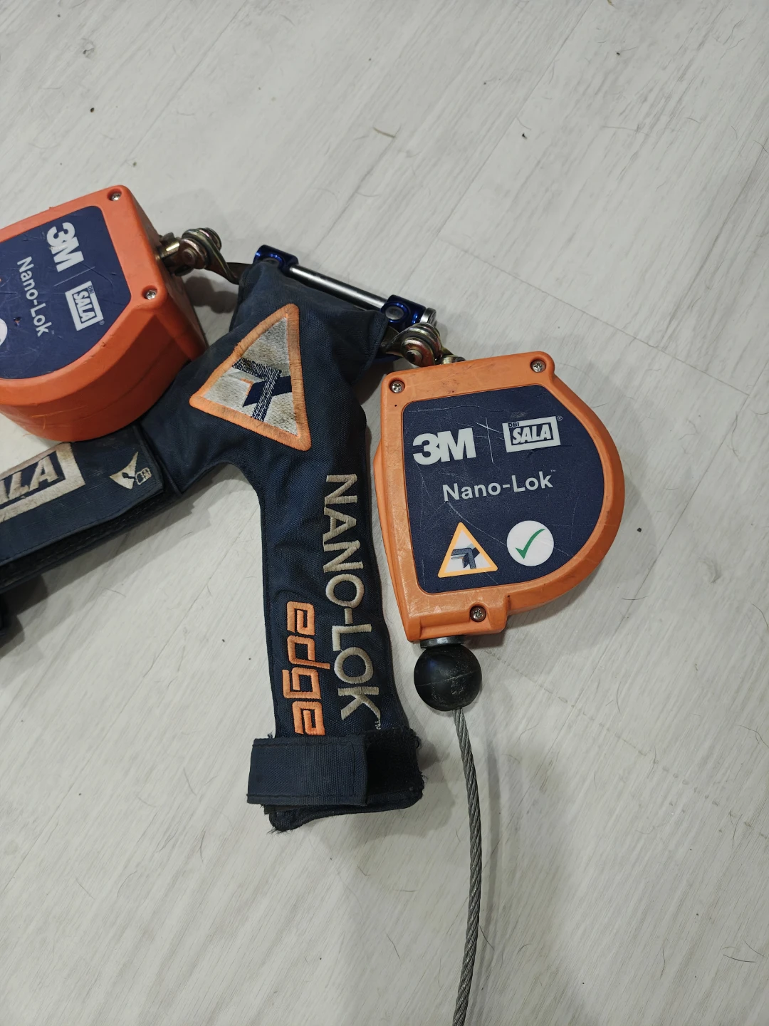 3M DBI-SALA Nano-Lok Edge Twin-Leg Self-Retracting Lifeline 8ft - photo 2