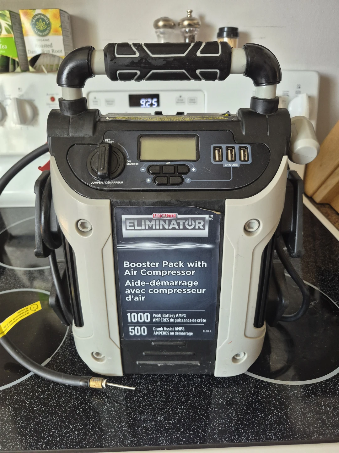 Motomaster Eliminator Booster Pack with Air Compressor