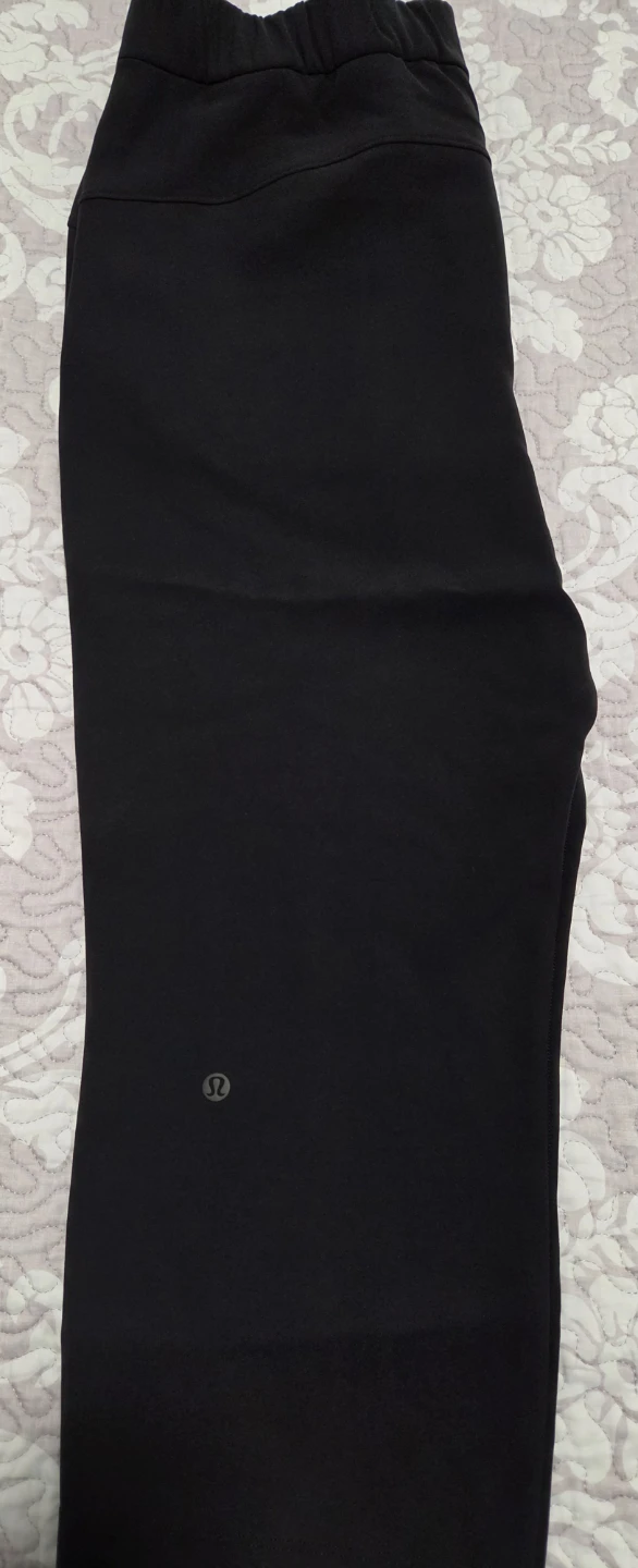 Lululemon Black Studio Pant Crop Size 10 - photo 2