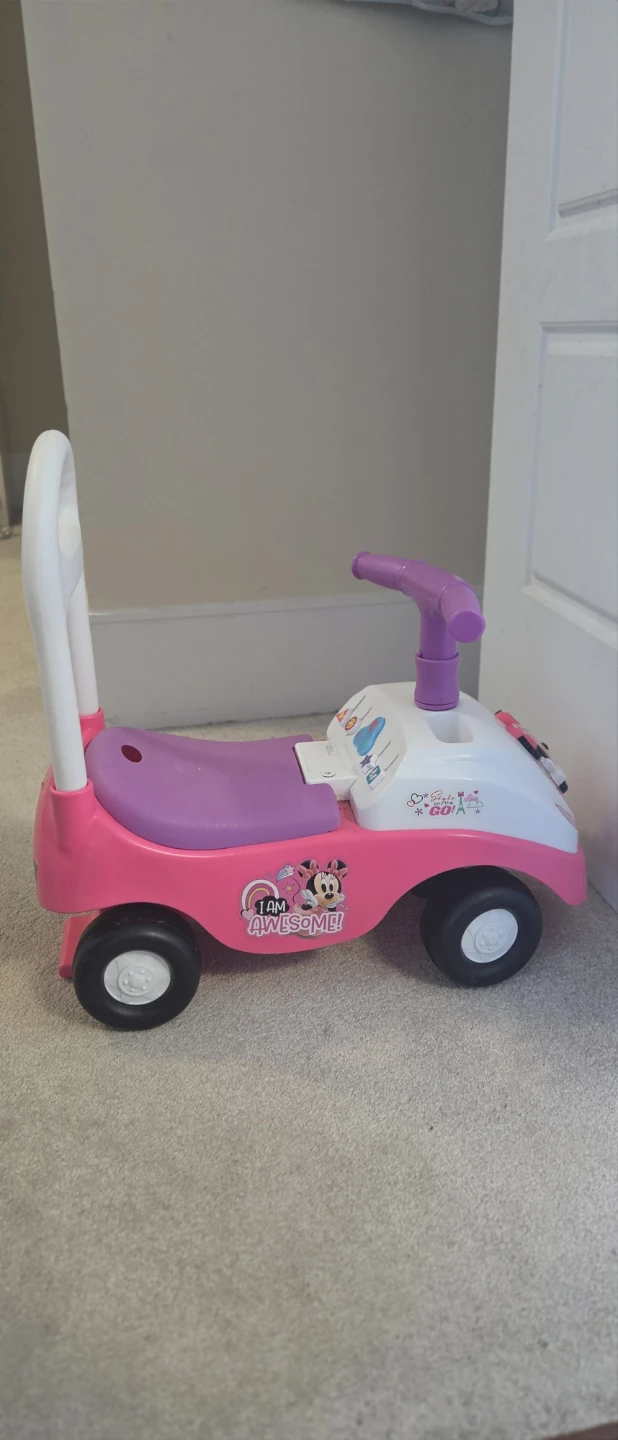 Minnie Mouse Ride-On Car - photo 2