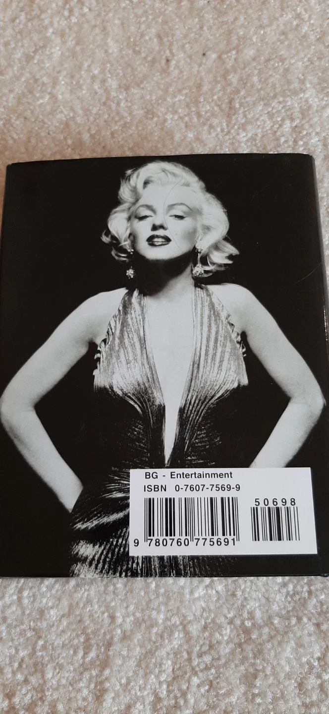 Marilyn Monroe Unseen Archives,book - photo 2