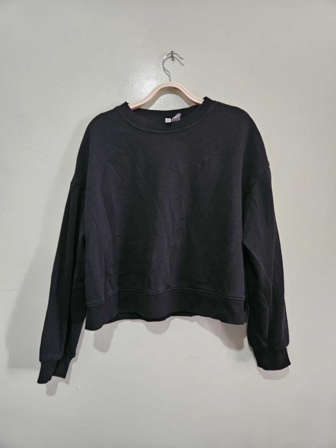 H&M DIVIDED Black Sweatshirt
