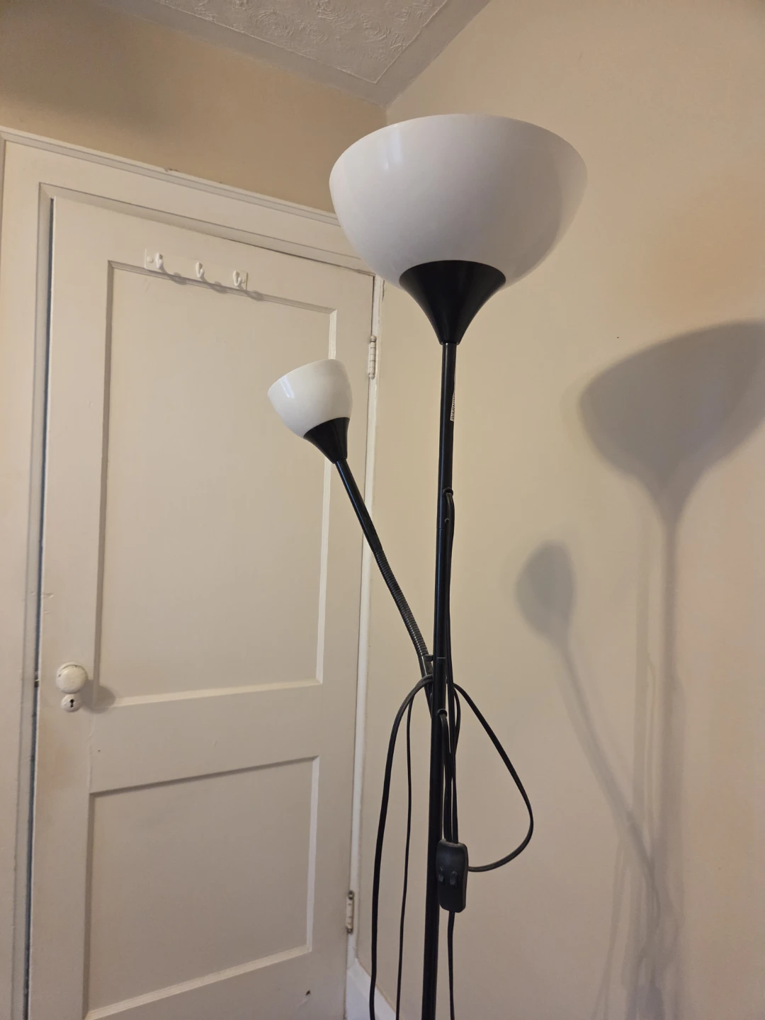 Black Floor Lamp with Adjustable Reading Light - photo 2