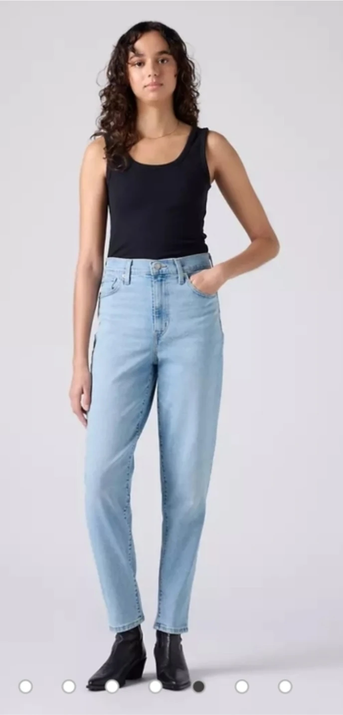 Levi's High-Waisted Mom Jeans