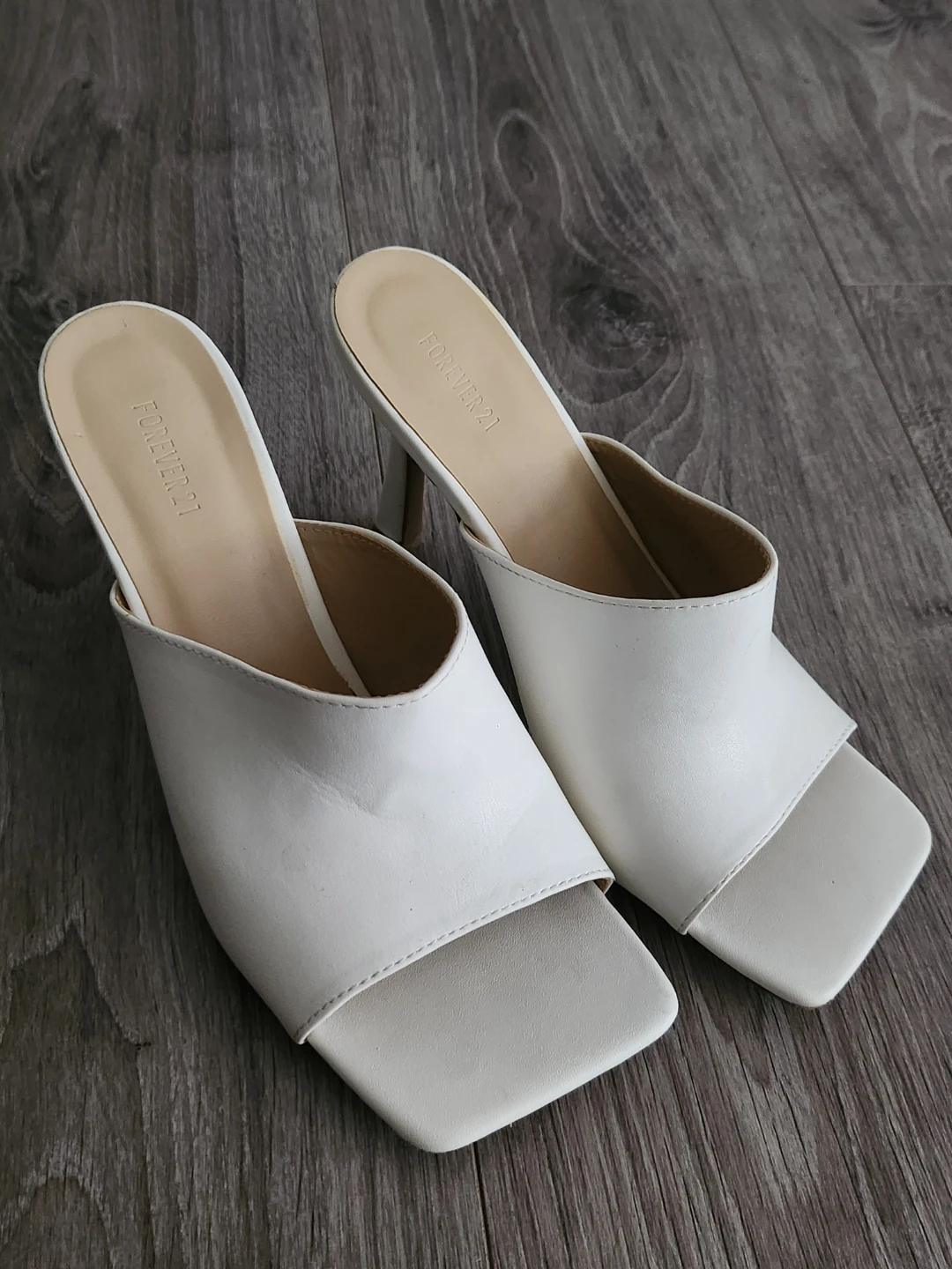 Forever 21 White Square Toe Heeled Mules Size 7
