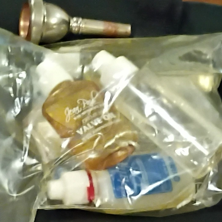 Jean Paul Trumpet with Case and Accessories - photo 2