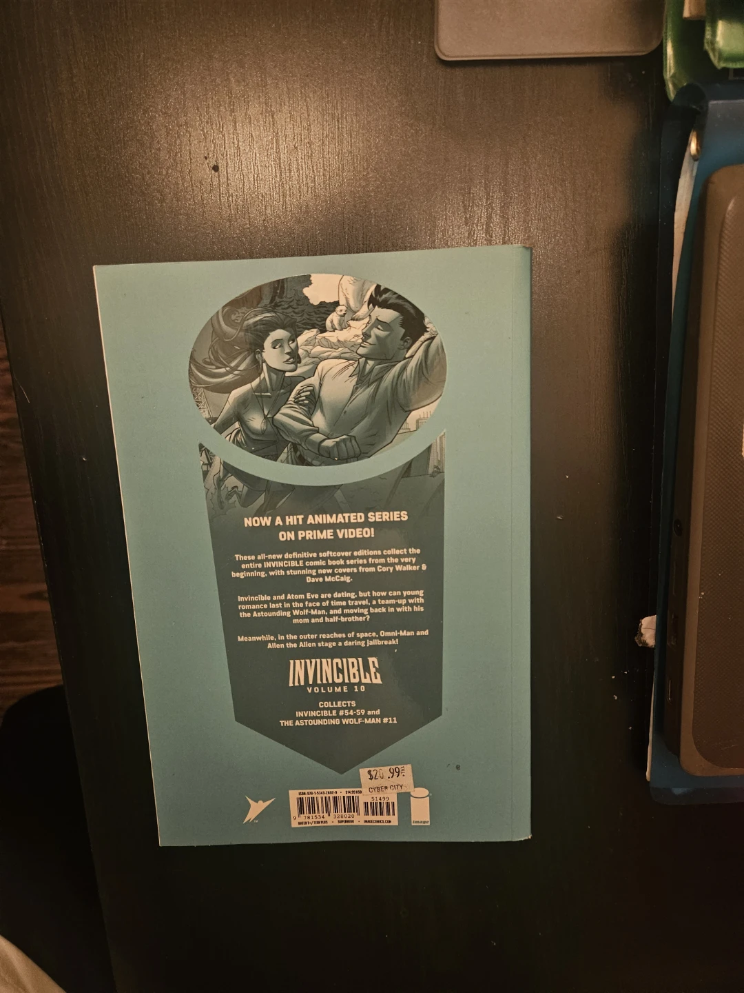 Invincible Volume 10 Comic Book - photo 2