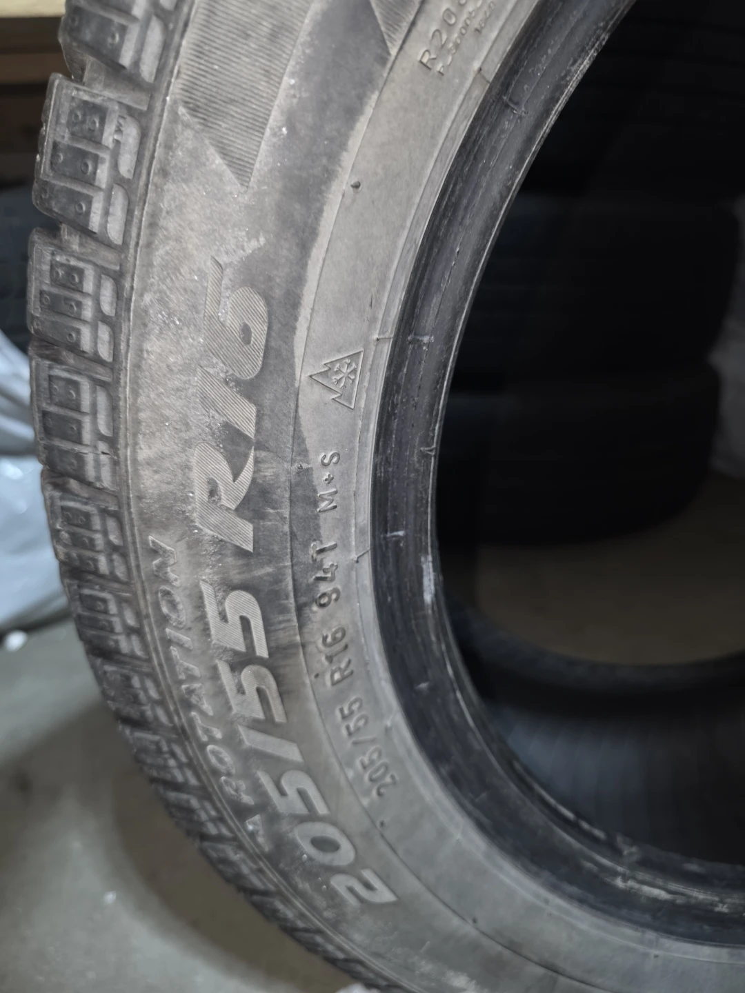 4 Pirelli Winter Tires 205/55 R16 - photo 3