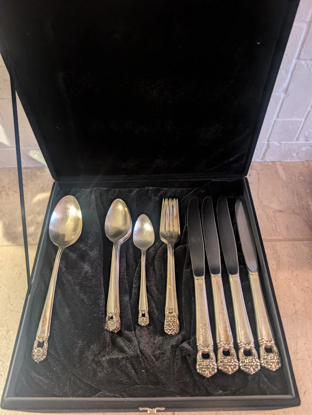Vintage 1847 Rogers Bros.  Silver plated flatware - photo 2