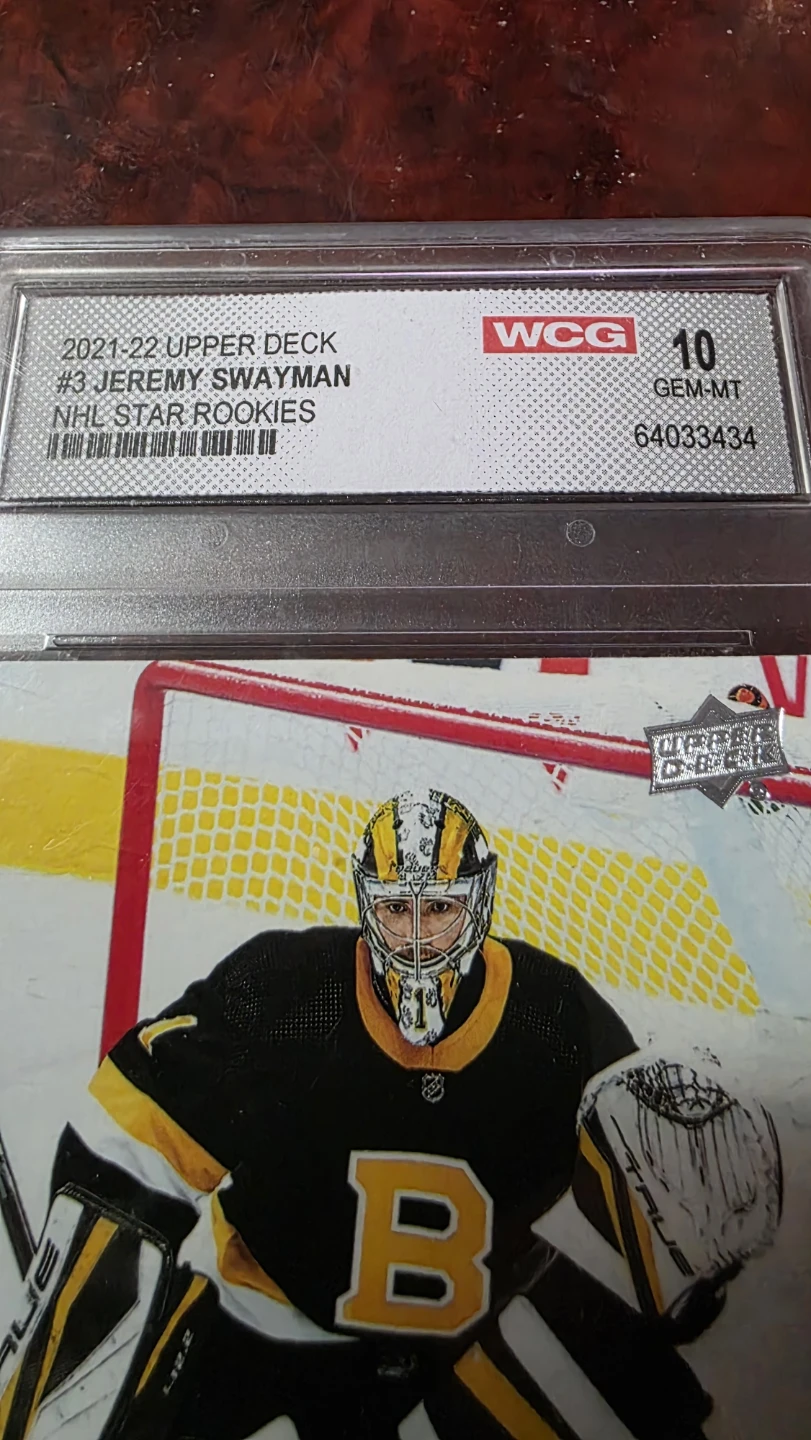 2021-22 Upper Deck WCG 10 Jeremy Swayman NHL Rookie Card - photo 2