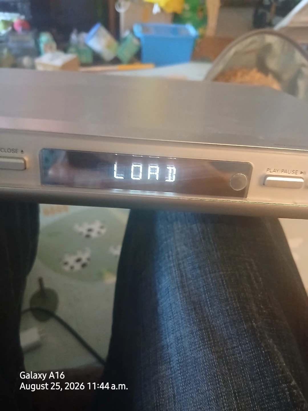 Philips DVP3040 DVD Player - photo 3