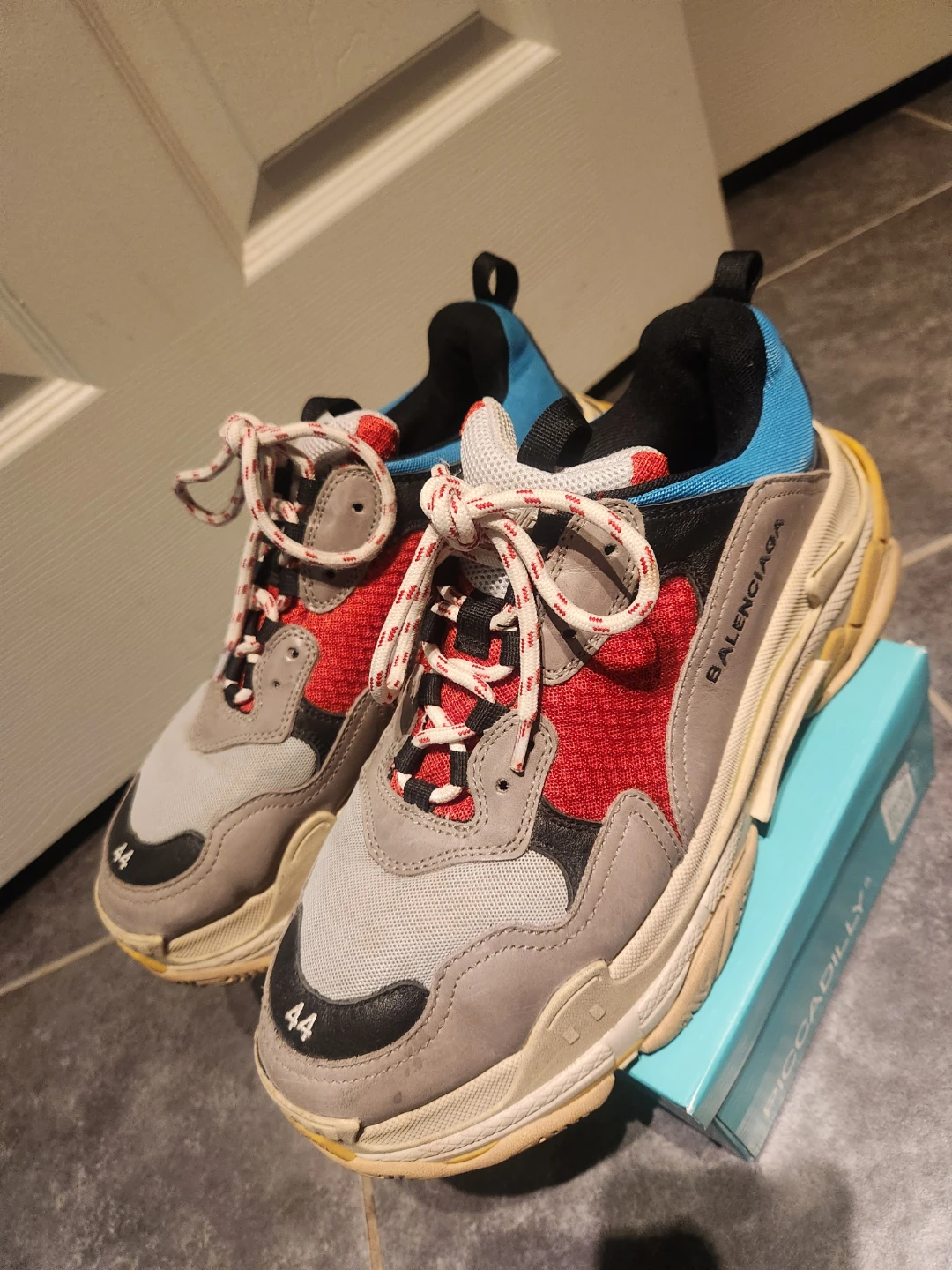 Balenciaga Triple S Sneakers Size 44 - photo 2