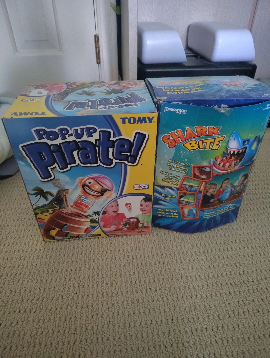 Tomy Pop-Up Pirate & Pressman Shark Bite Games - photo 2
