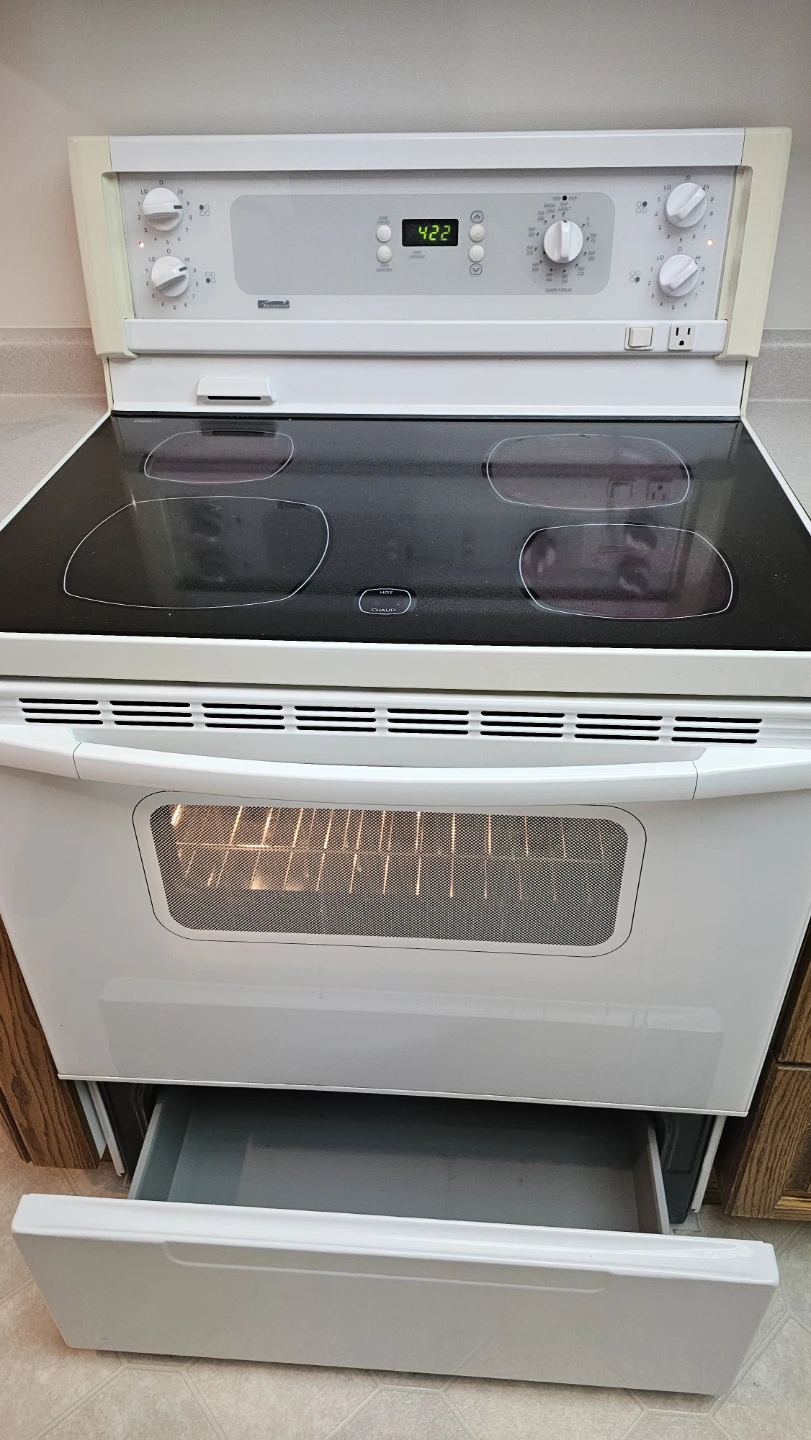 White Frigidaire Electric Range with Oven - photo 2