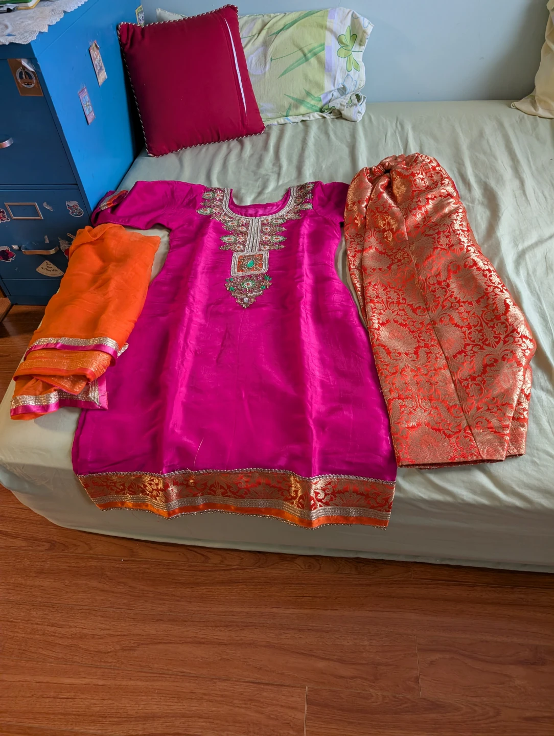 Pakistani Salwar Kameez Set - 3 Piece 3 for $70 - photo 2