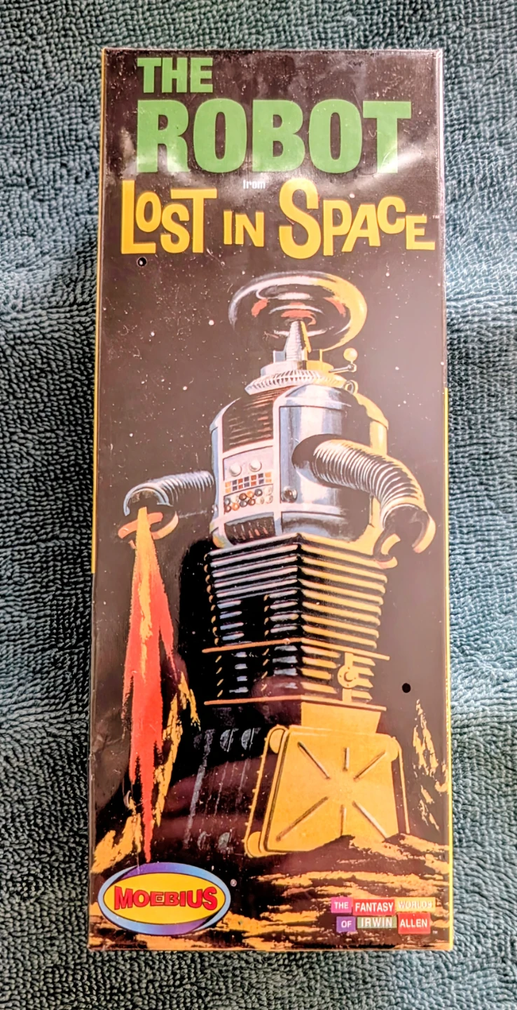 Moebius The Robot from Lost in Space Model Kit