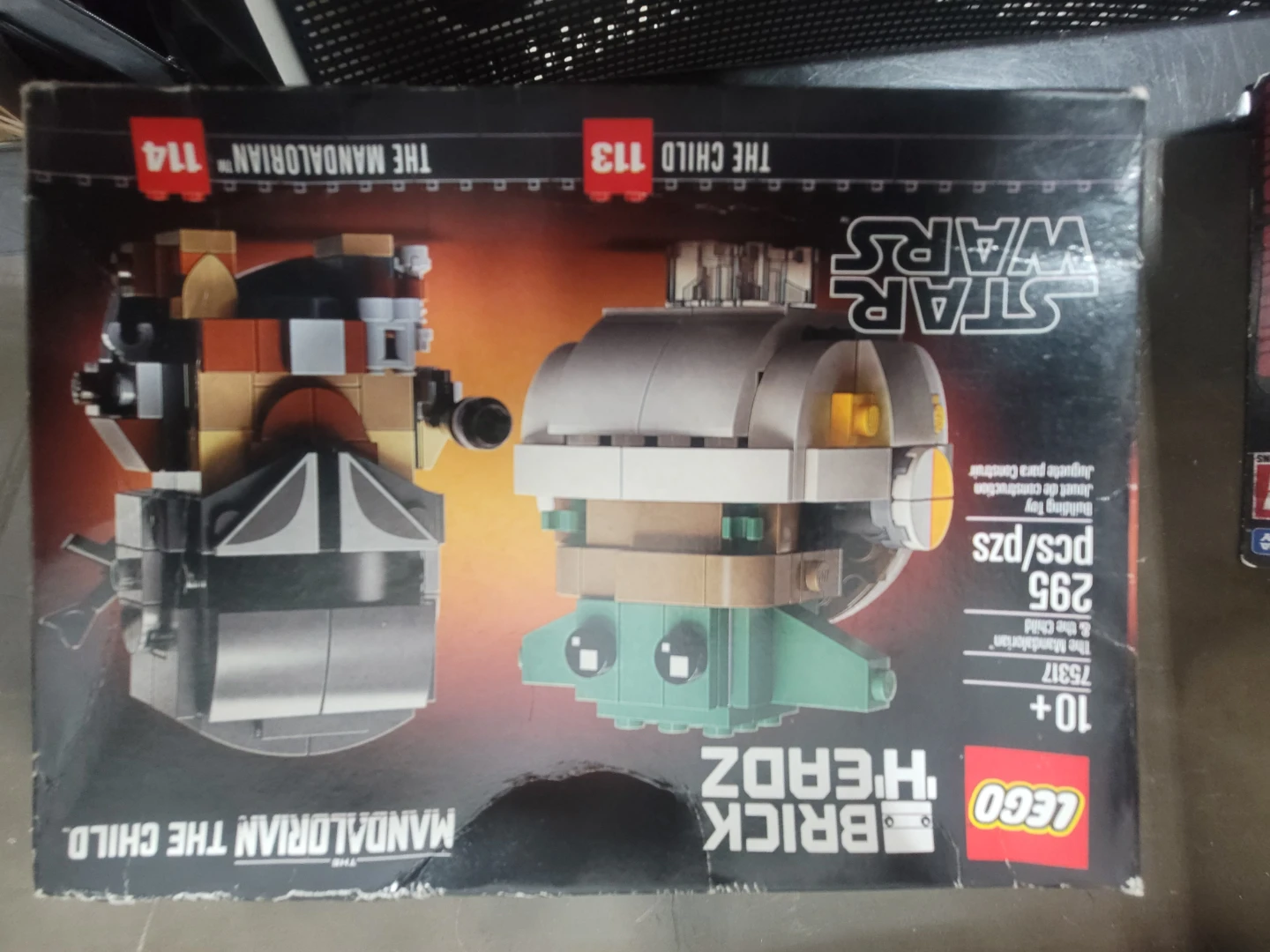 LEGO Star Wars The Mandalorian The Child BrickHeadz Set 75317 - photo 2