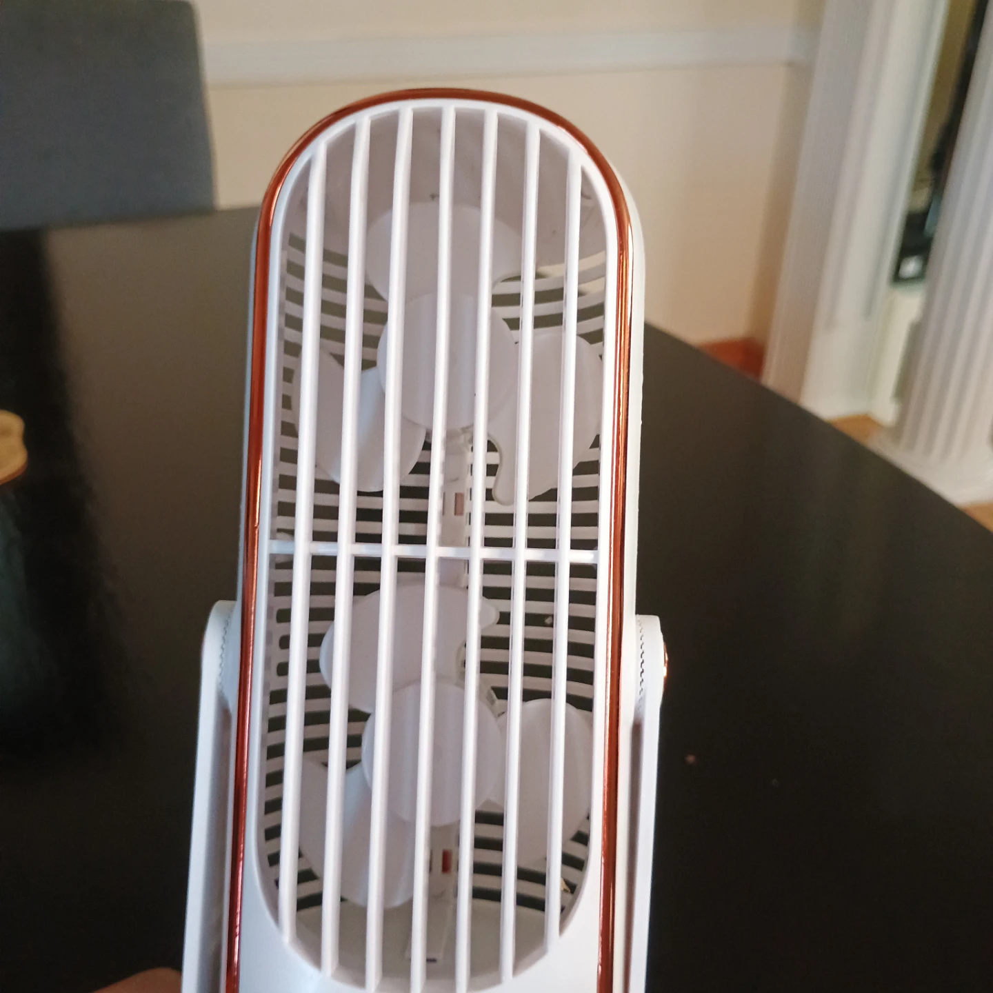White and Rose Gold Portable Desk Fan - photo 5