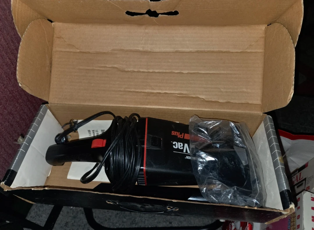 Black & Decker CarVac Plus 12 Volt Vacuum - photo 4