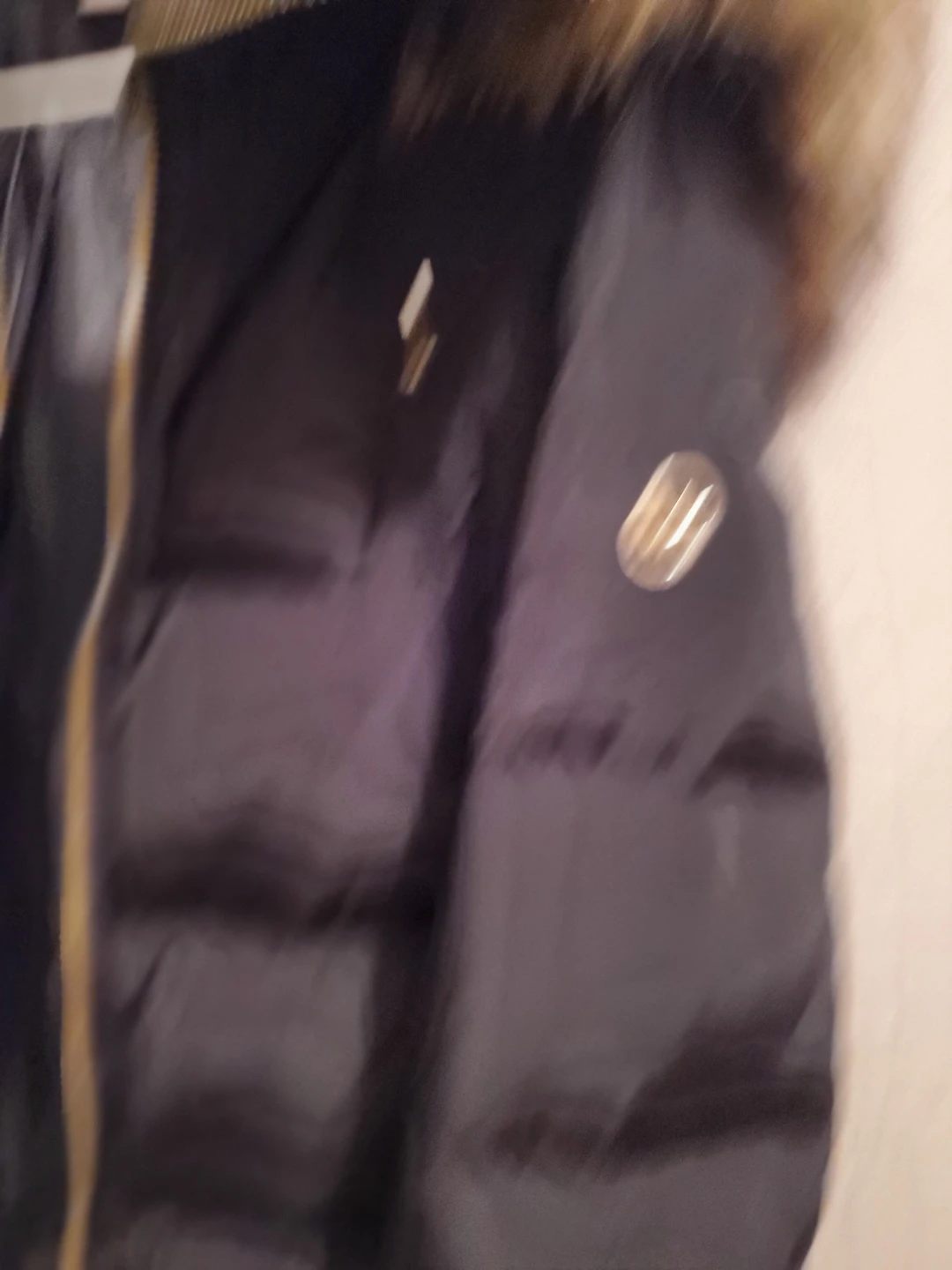 Michael Kors Puffer Coat with Fur Hood - Black - photo 3
