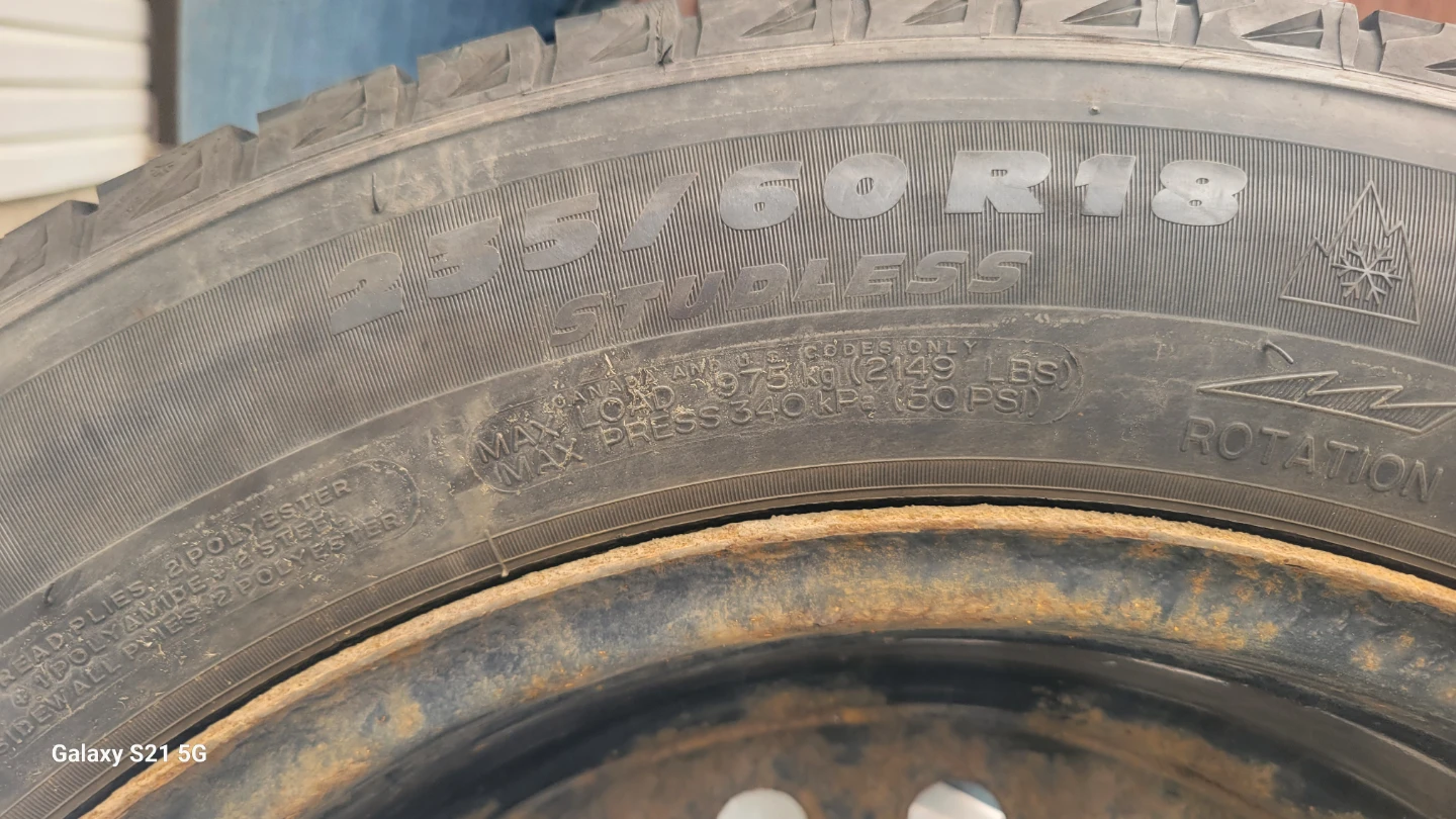 Michelin latitude x-ice tires 235/60/R18 - photo 5